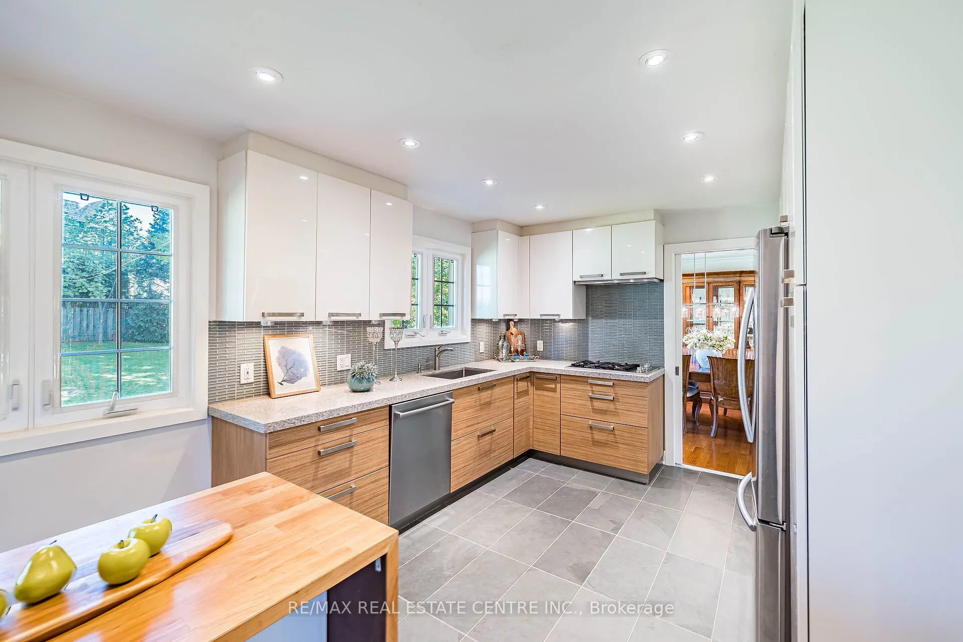 16 Aylesbury Road