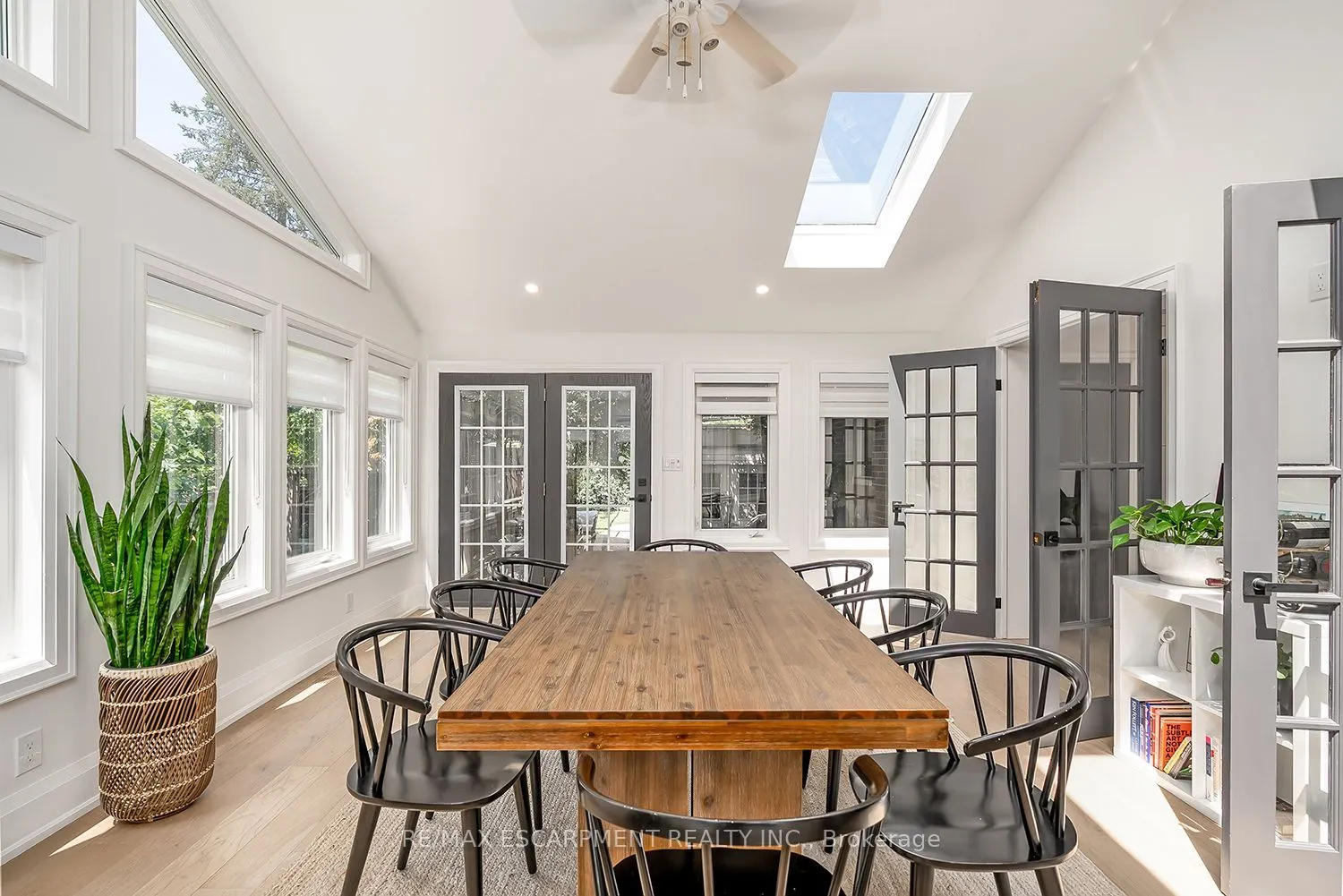 564 Maplehill Drive