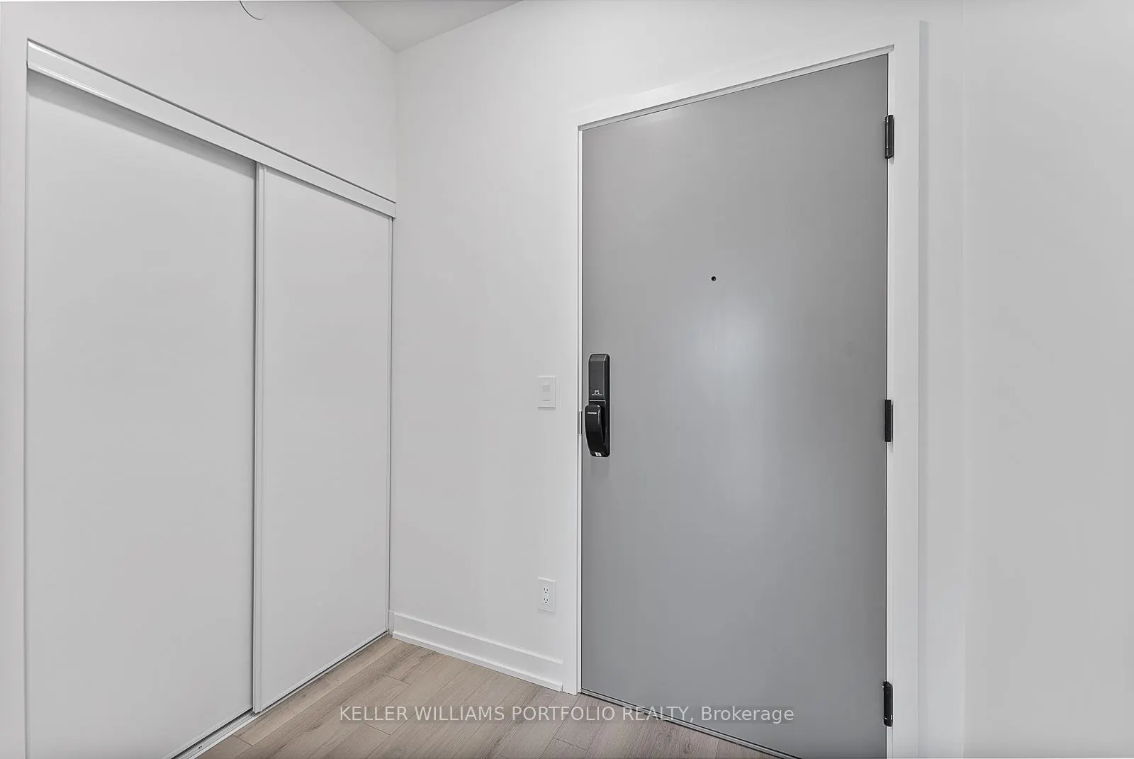 3079 Trafalgar Road, #1601