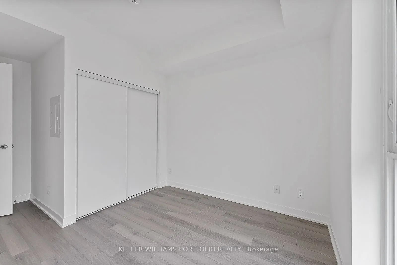 3079 Trafalgar Road, #1601