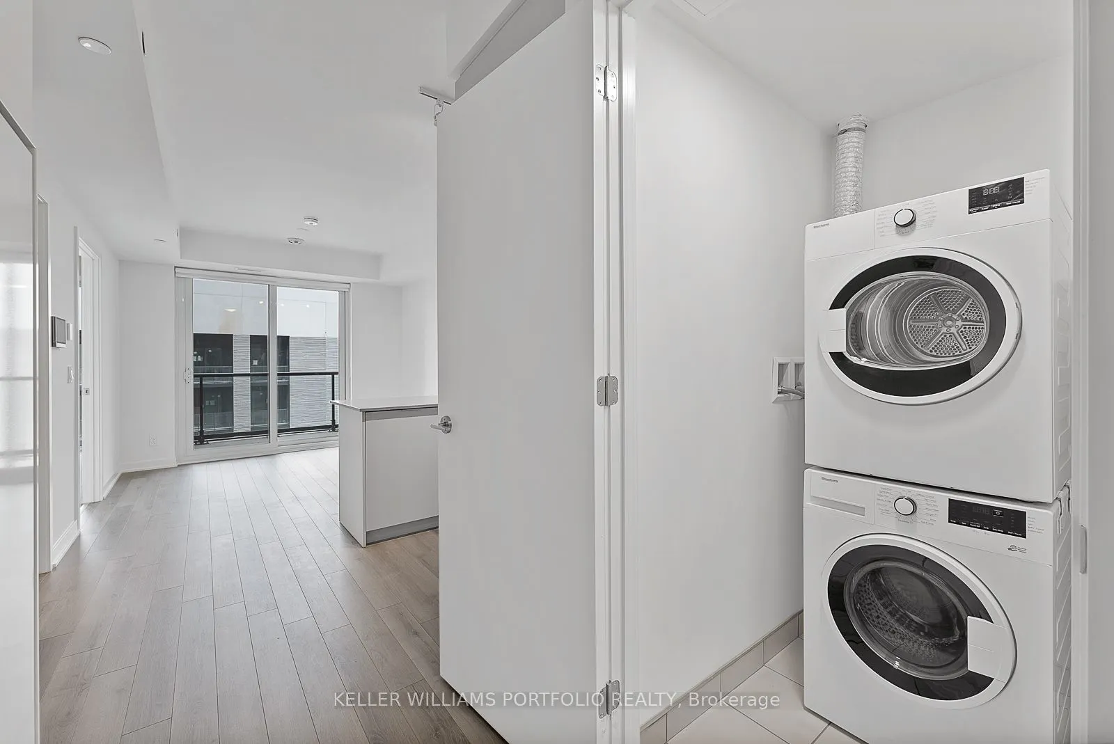 3079 Trafalgar Road, #1601