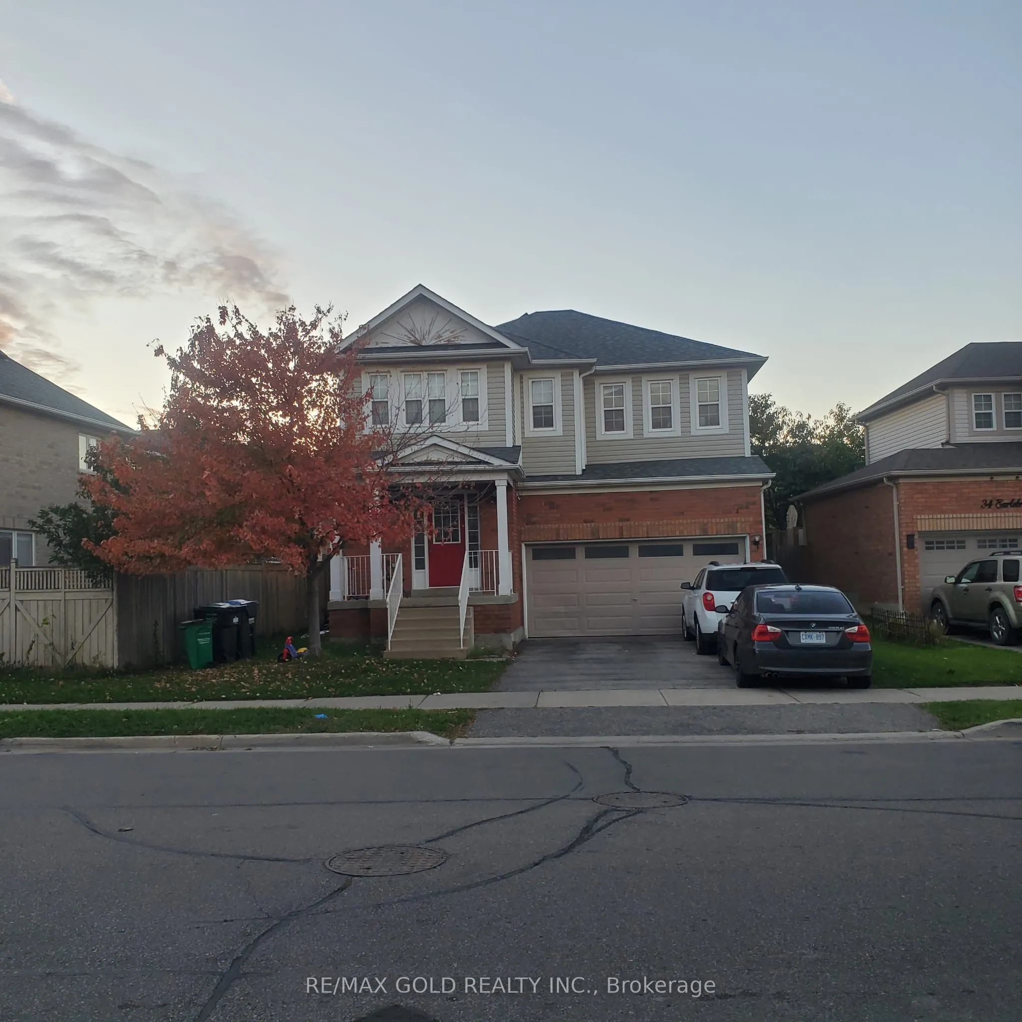 32 Earlsbridge Boulevard, #Upper