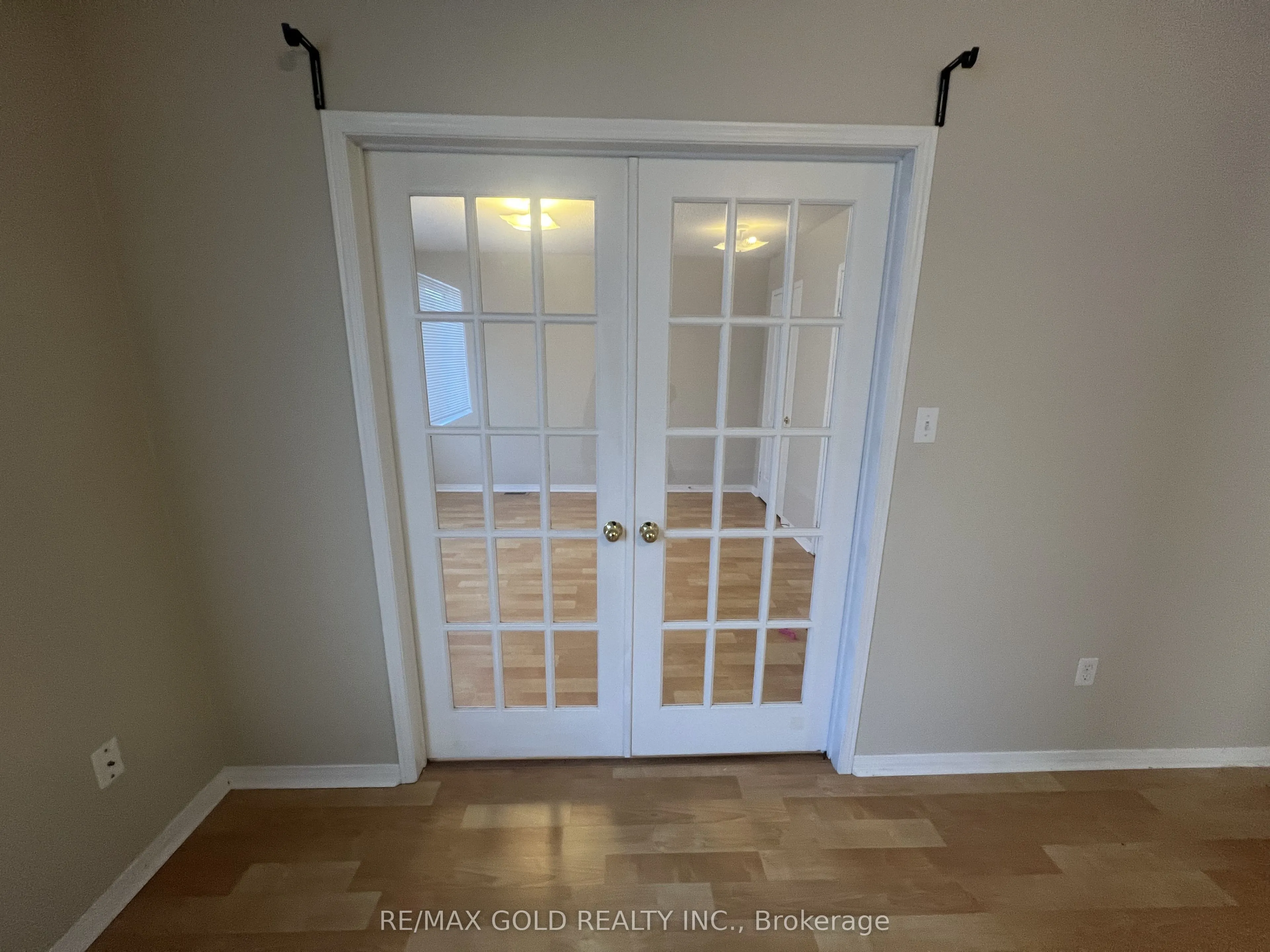 32 Earlsbridge Boulevard, #Upper