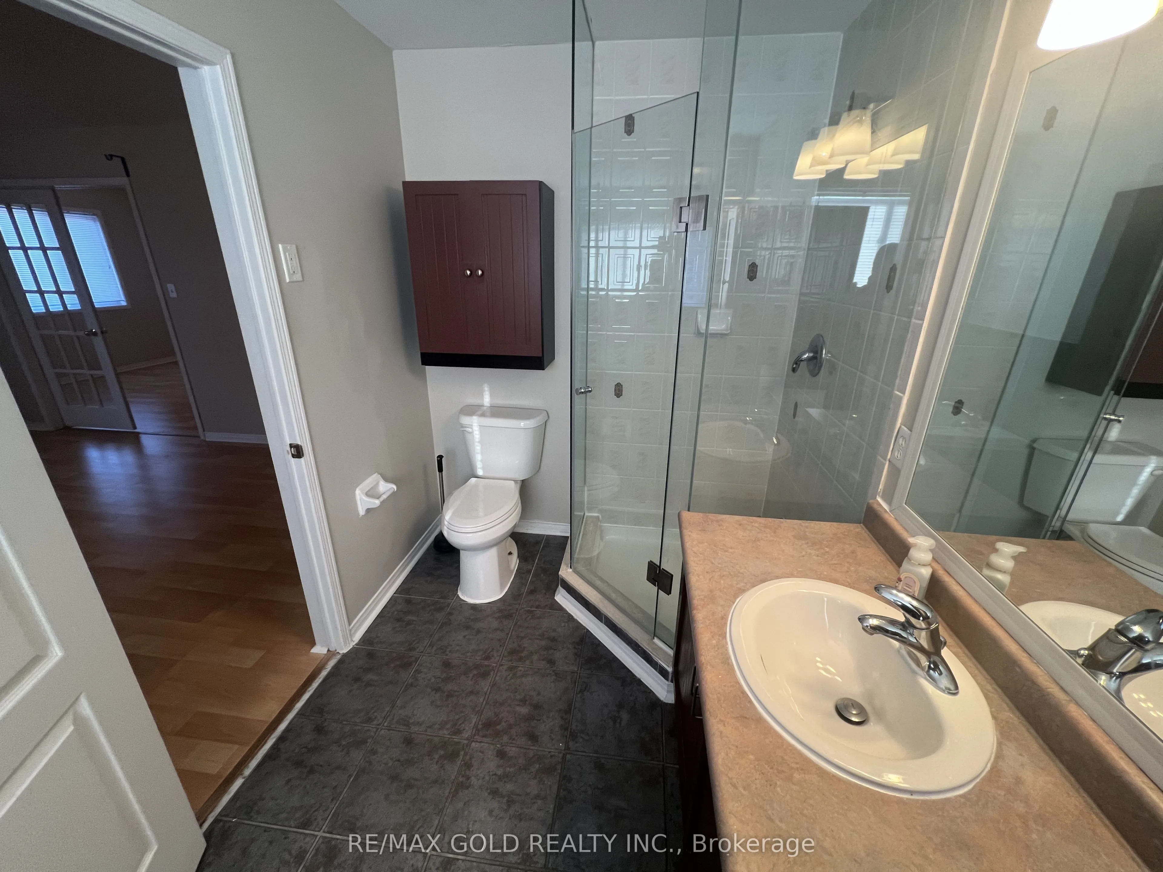 32 Earlsbridge Boulevard, #Upper
