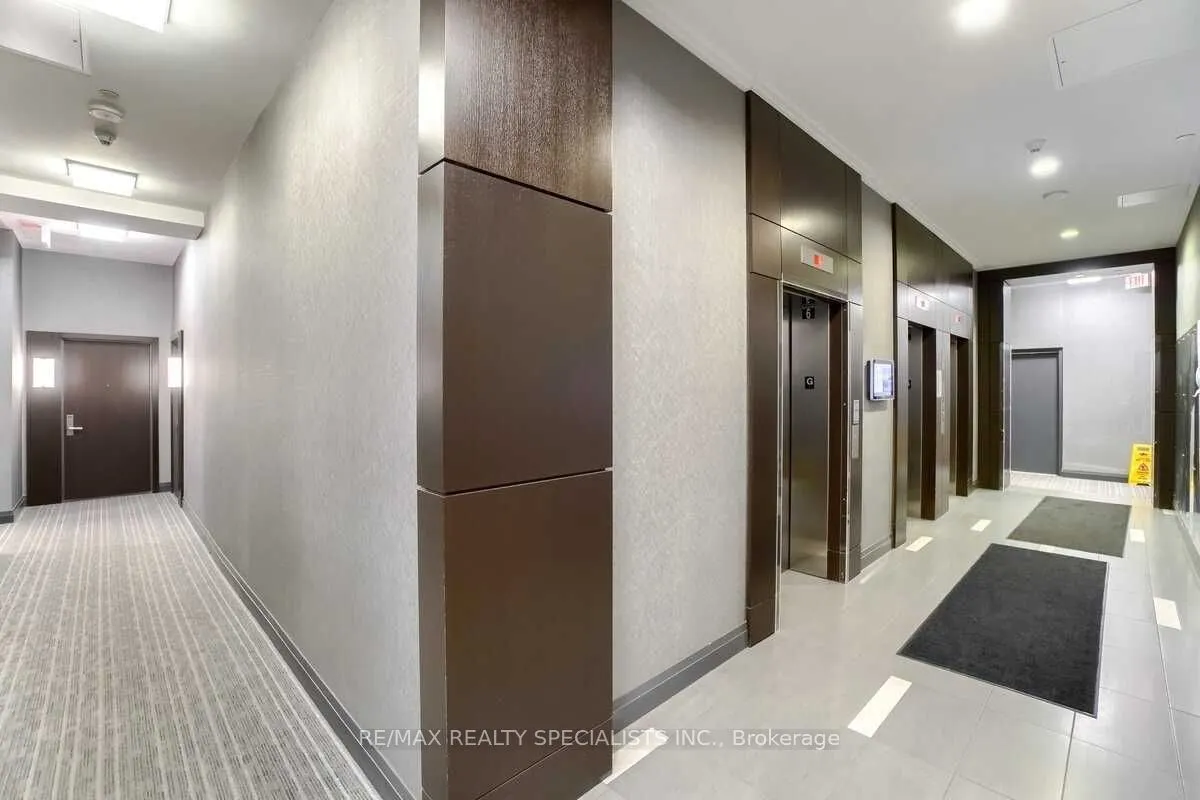 55 Speers Road, #1202