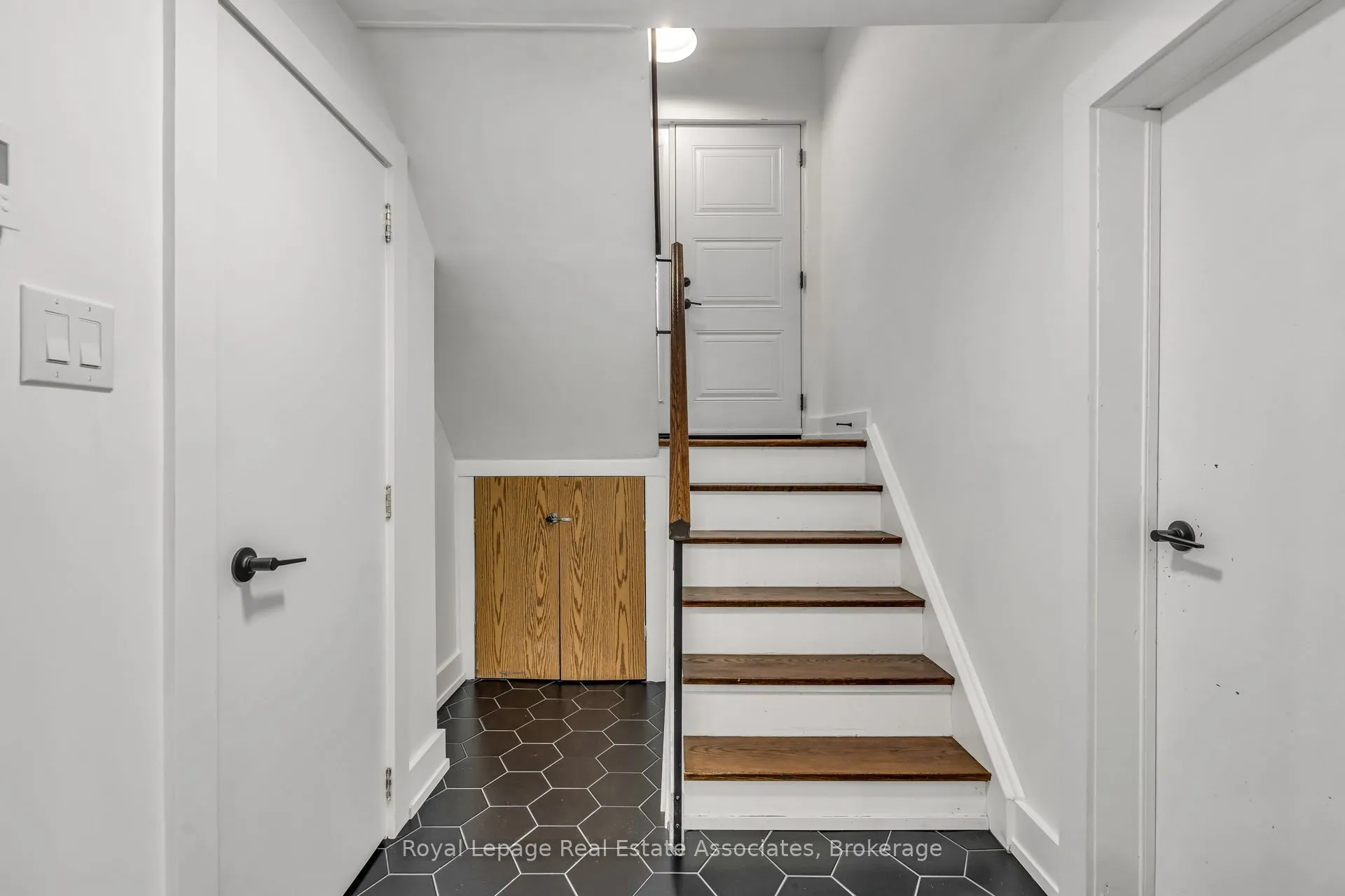 944 Tenth Street