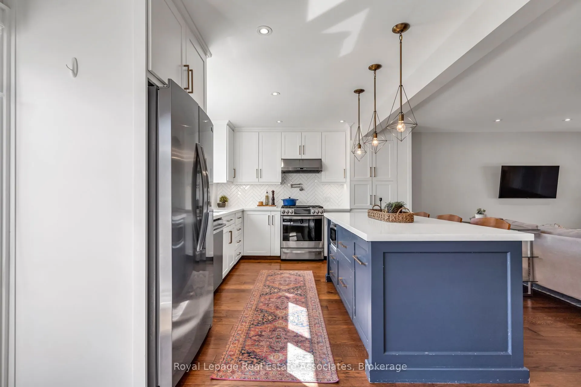 944 Tenth Street