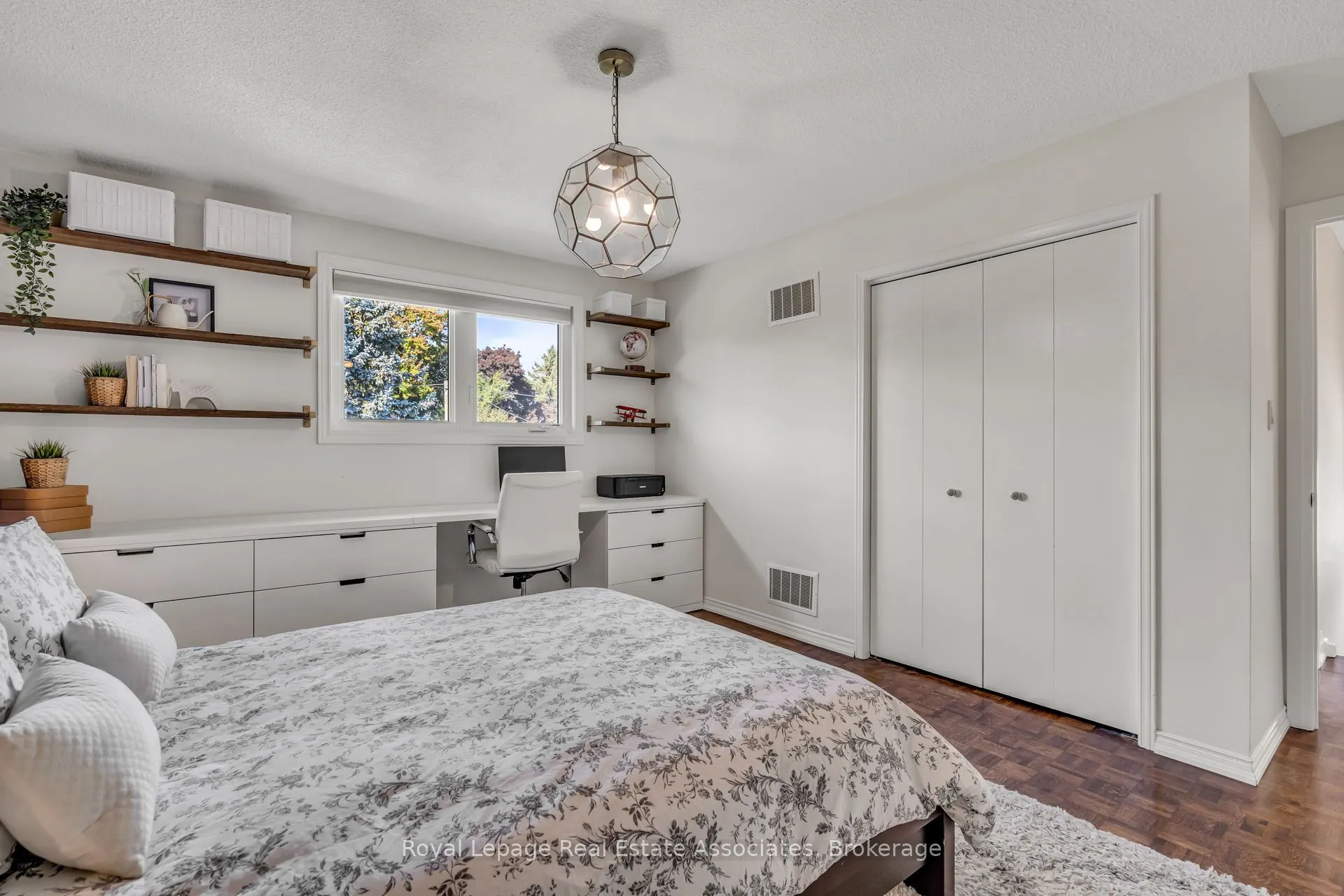 944 Tenth Street
