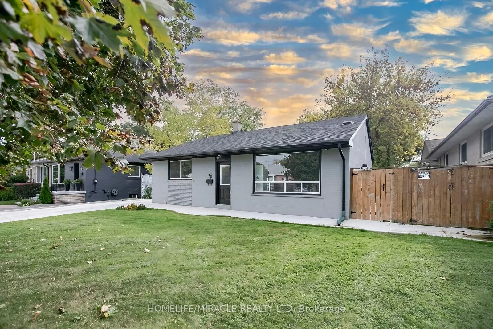 76 Raylawn Crescent