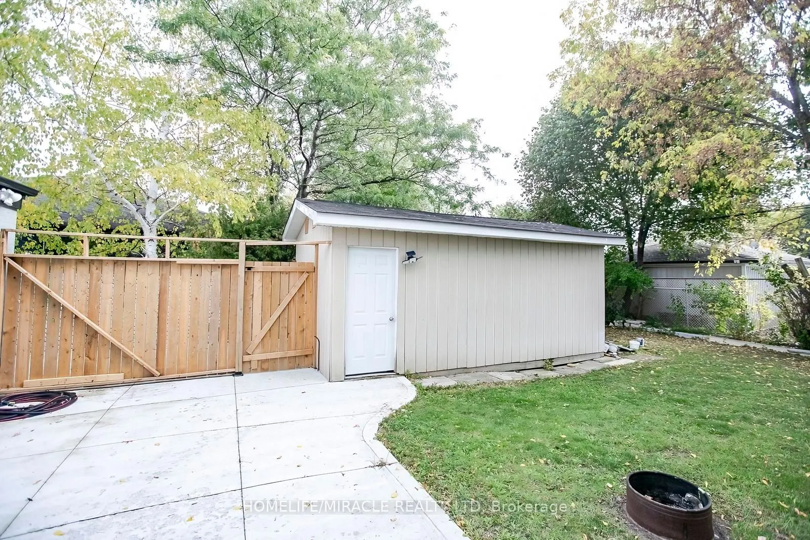 76 Raylawn Crescent