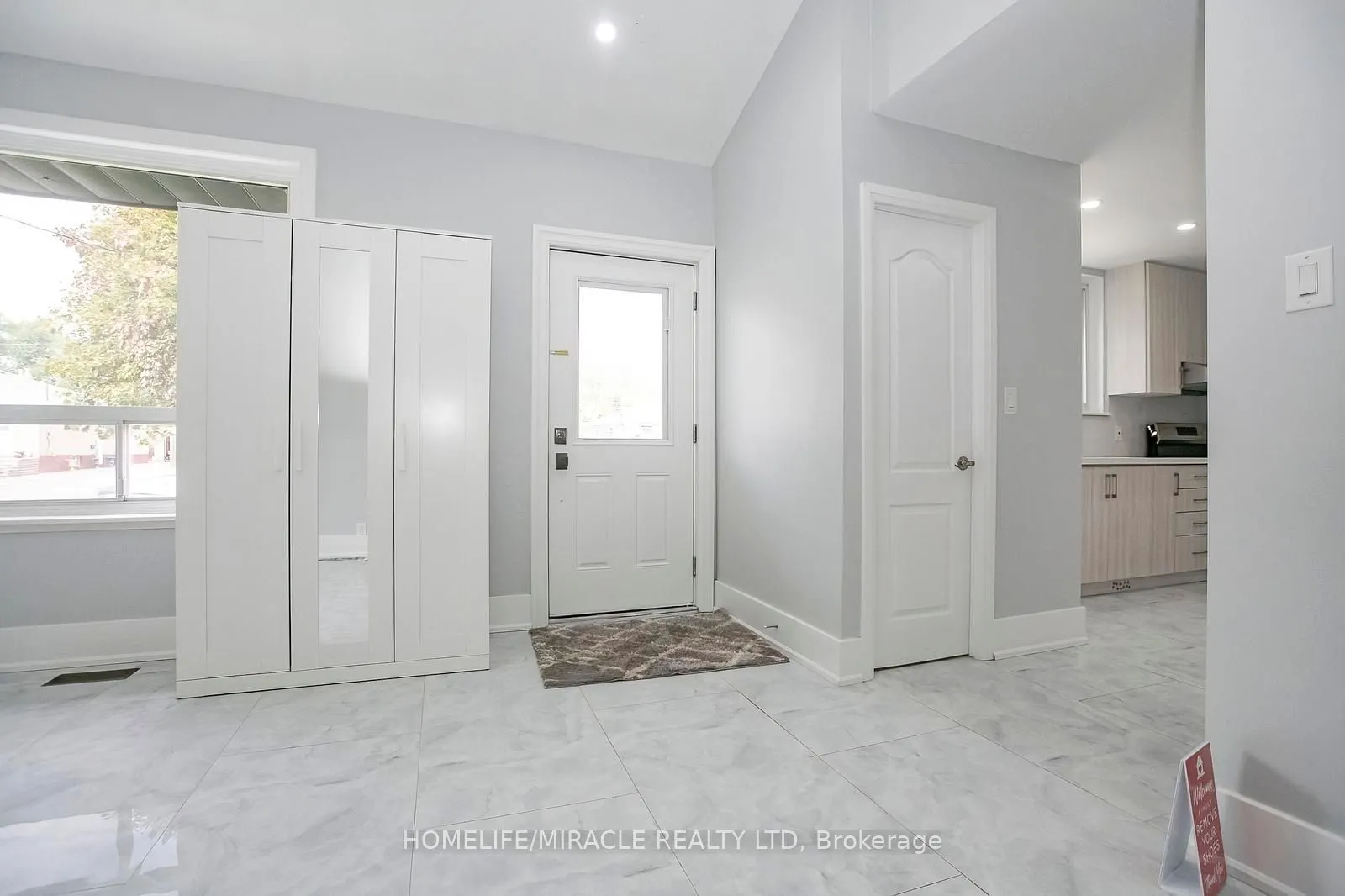 76 Raylawn Crescent