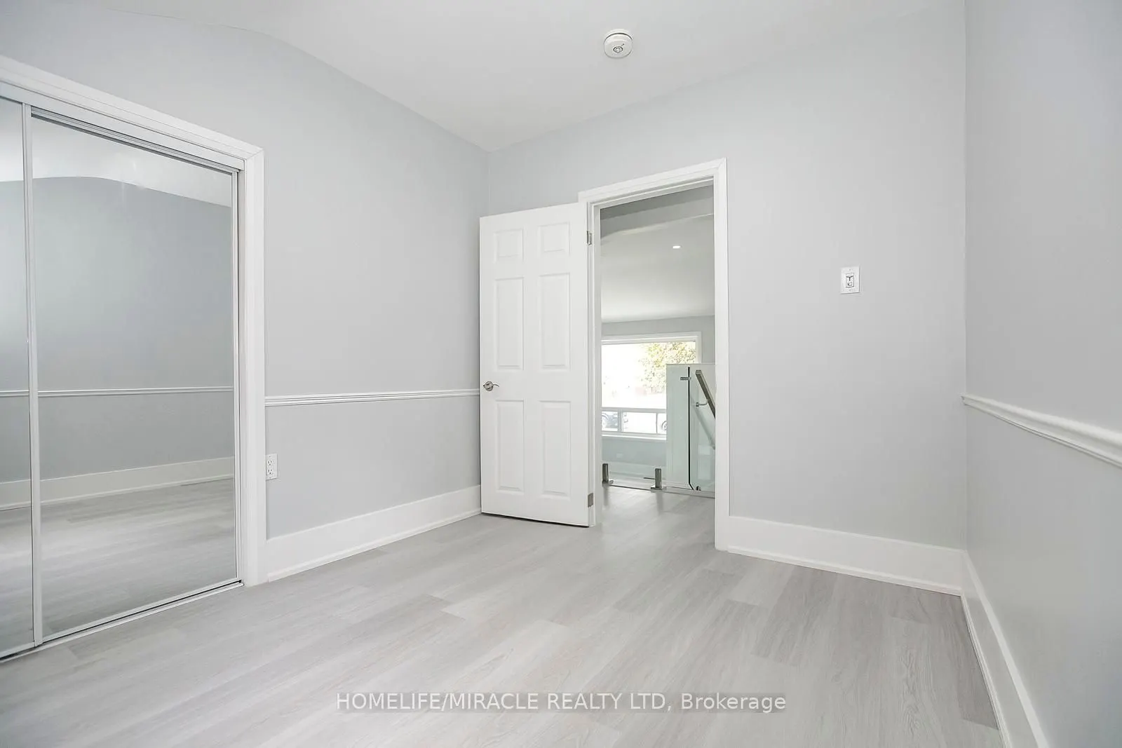 76 Raylawn Crescent