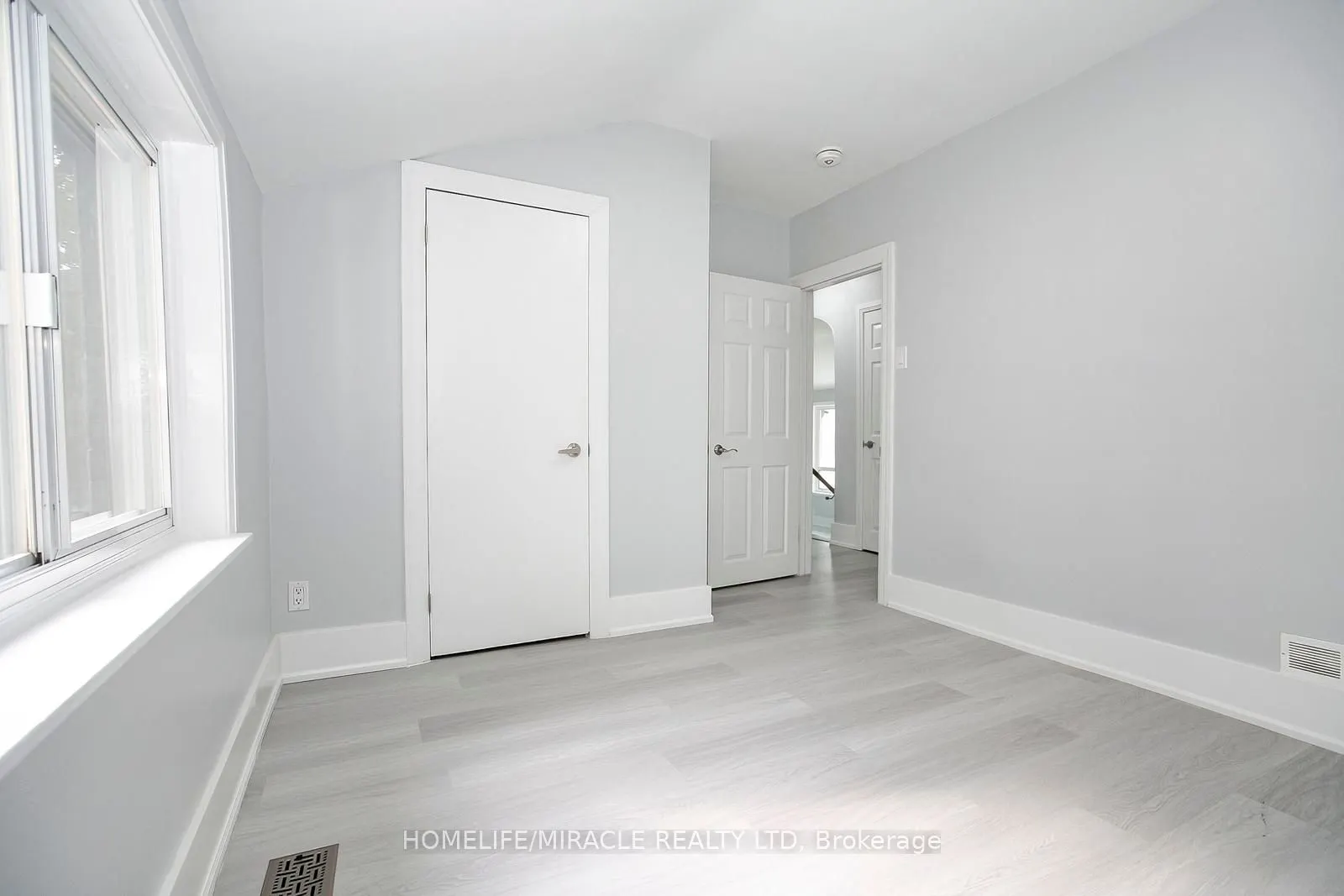 76 Raylawn Crescent