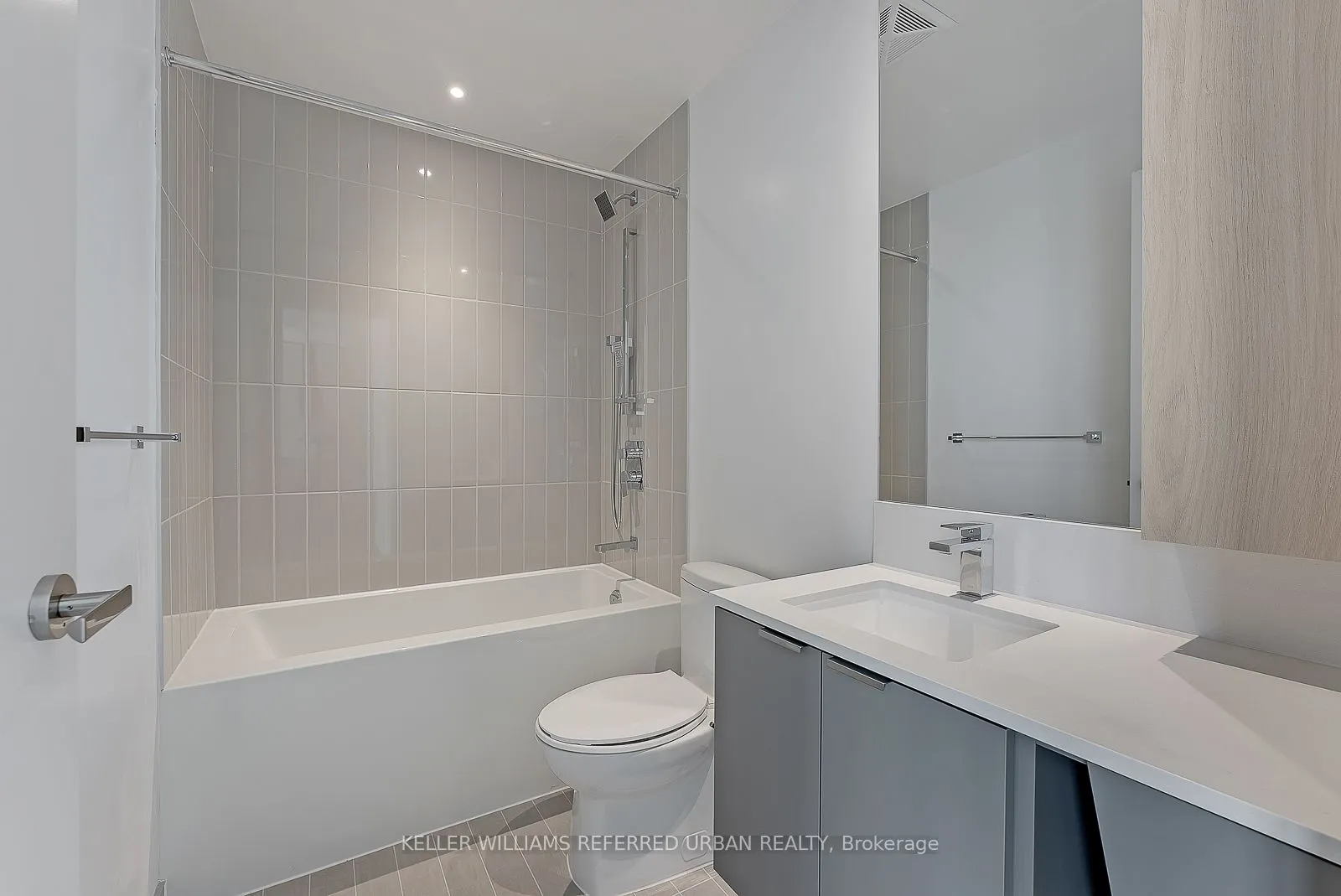 3883 Quartz Road, #602
