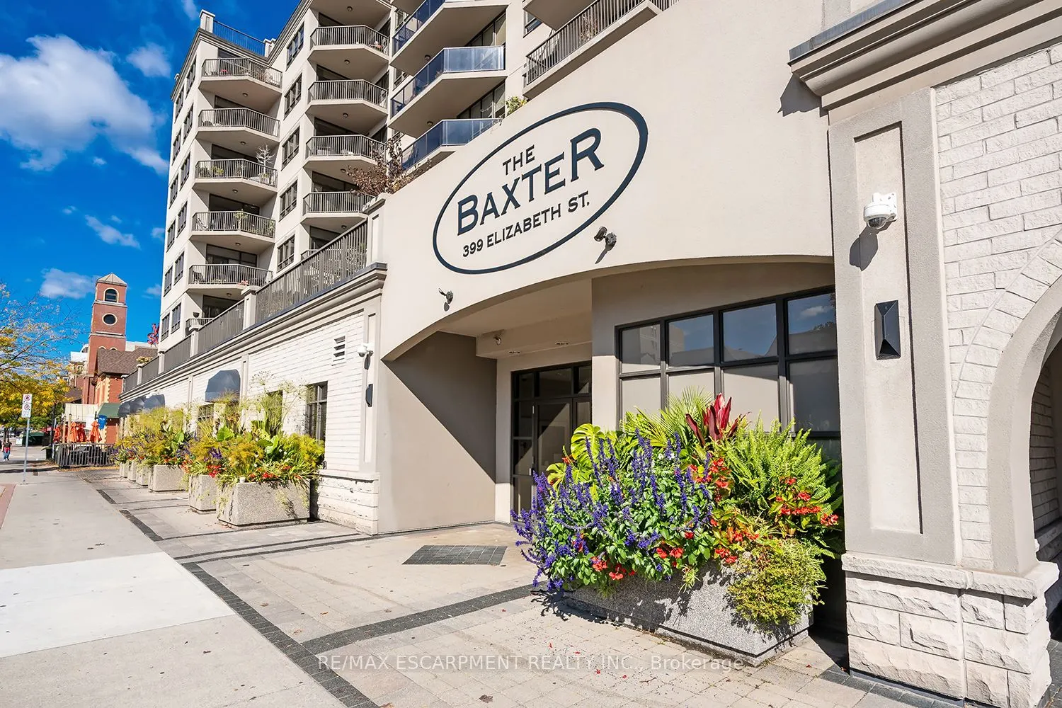 399 Elizabeth Street, #210