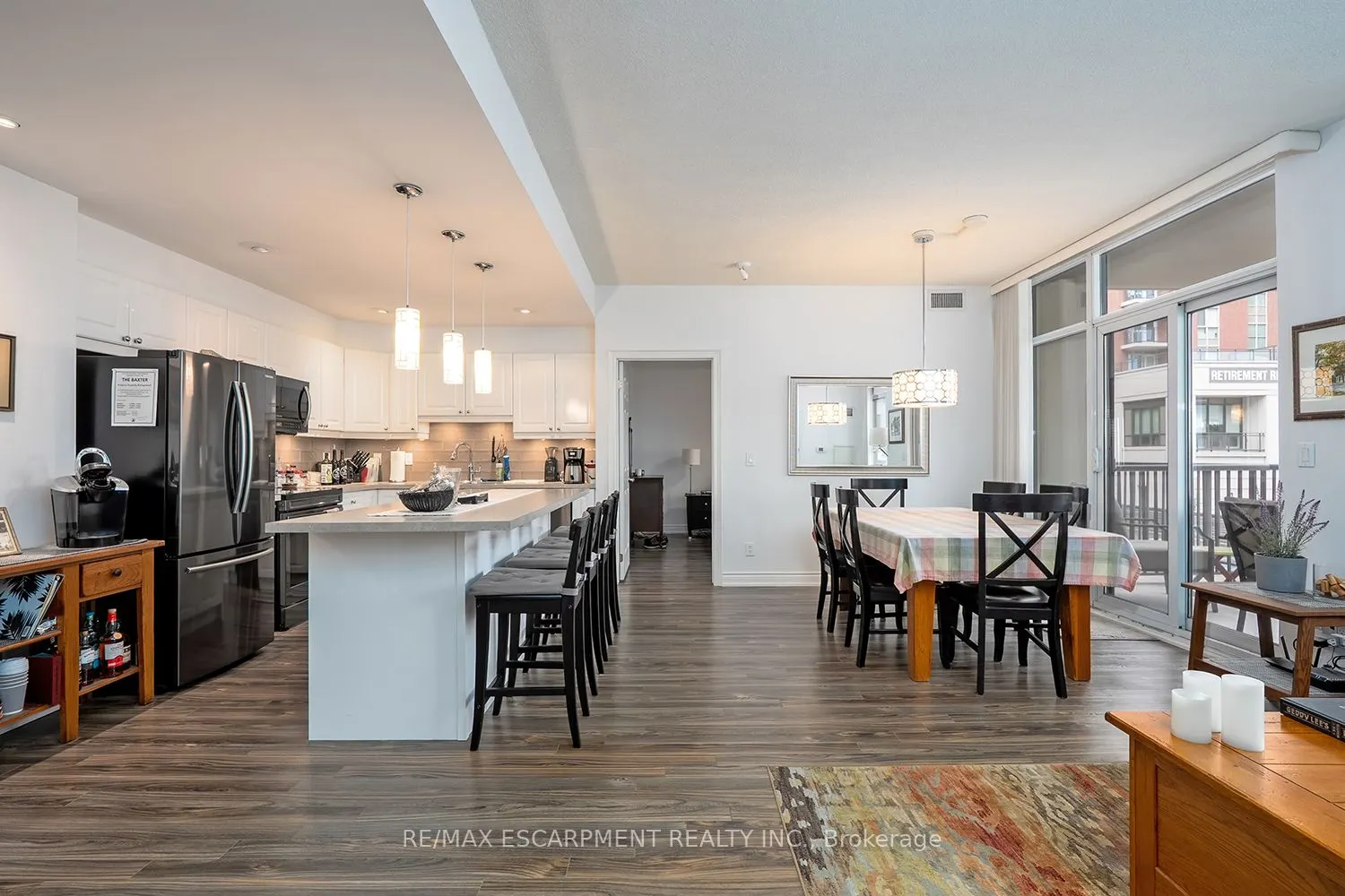 399 Elizabeth Street, #210