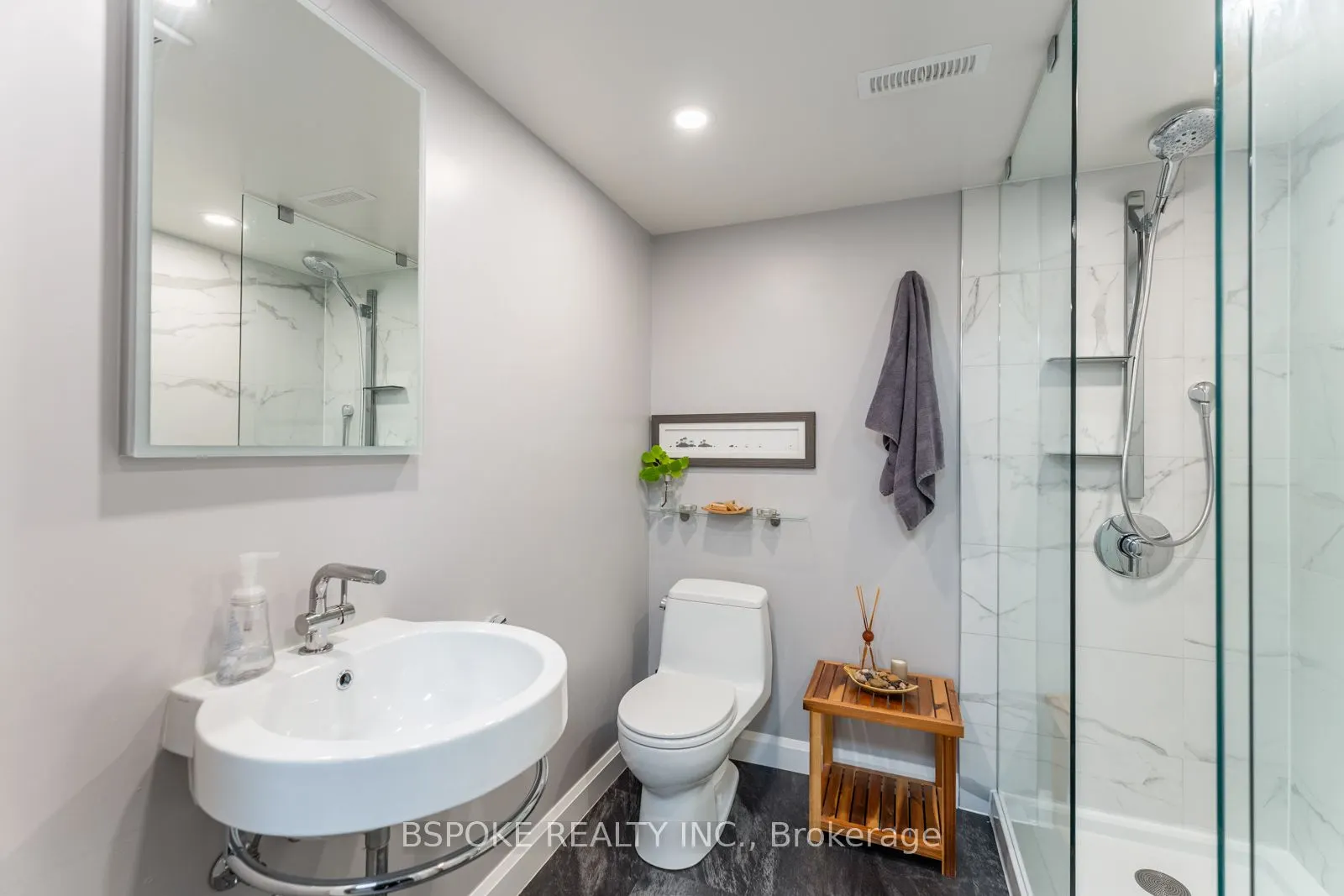 76 Princess Margaret Boulevard
