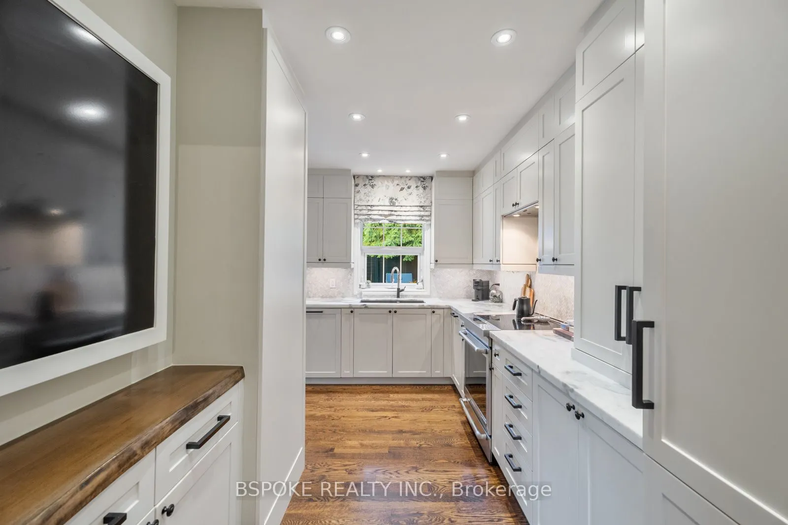 76 Princess Margaret Boulevard