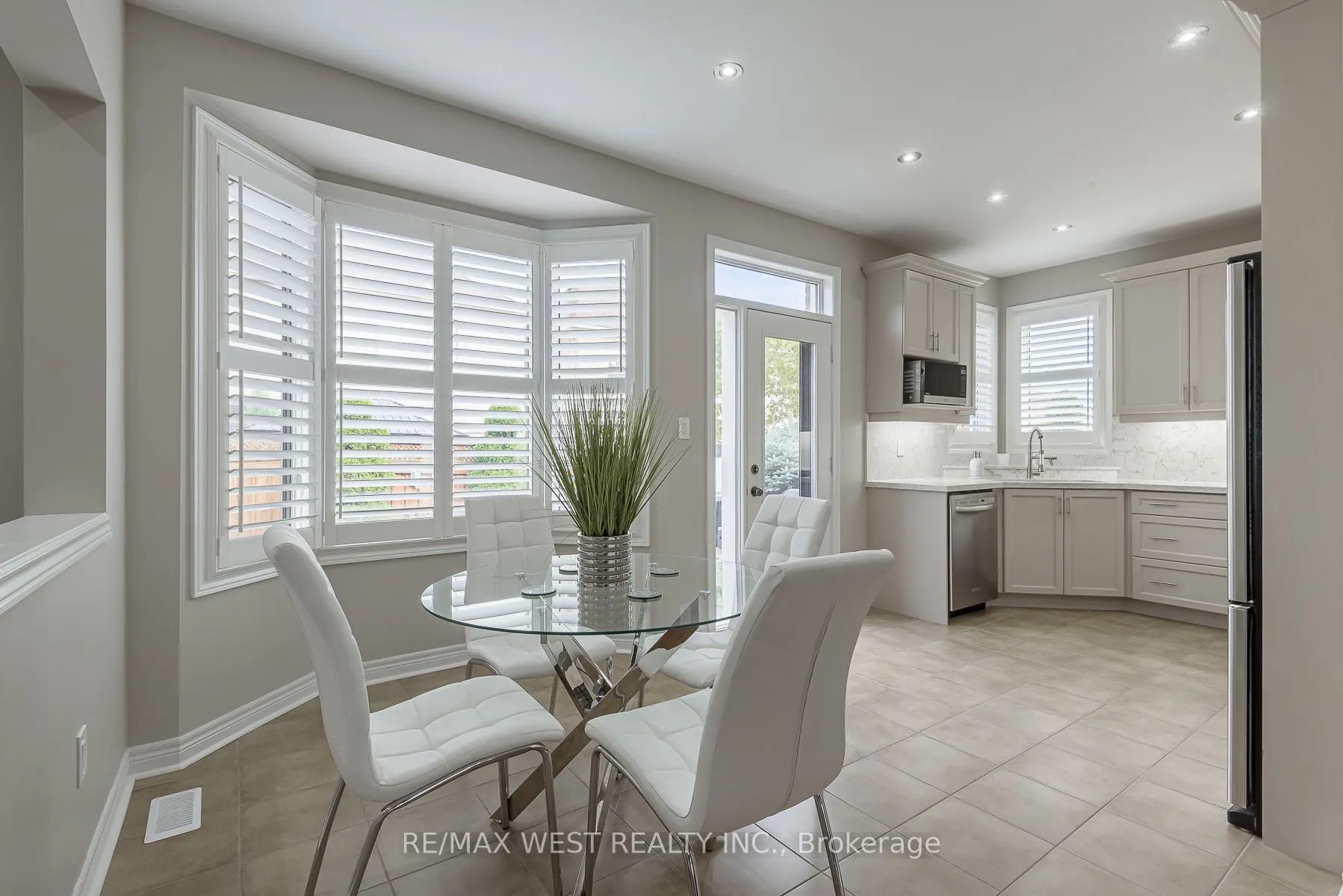 17 Hawkridge Trail