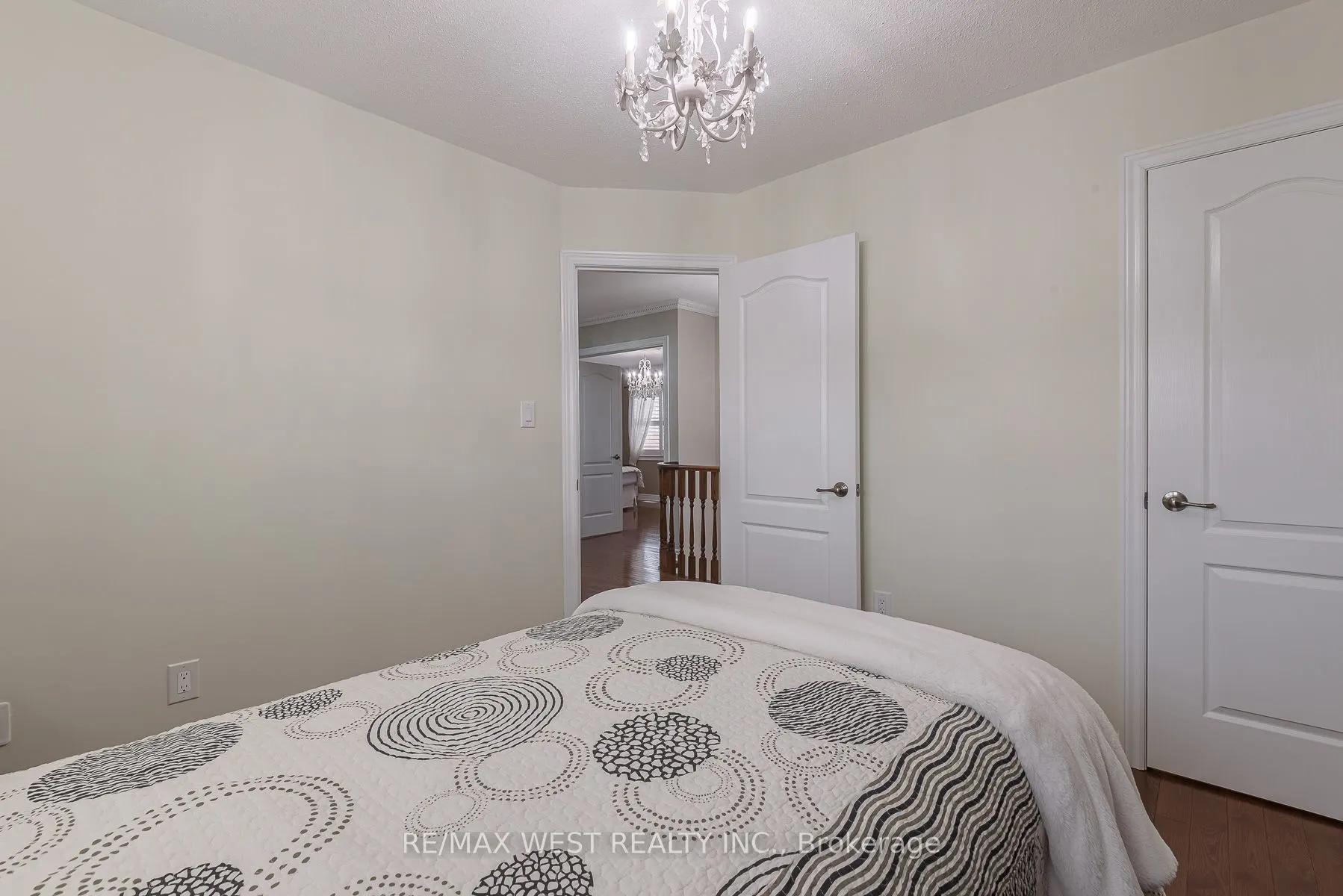 17 Hawkridge Trail