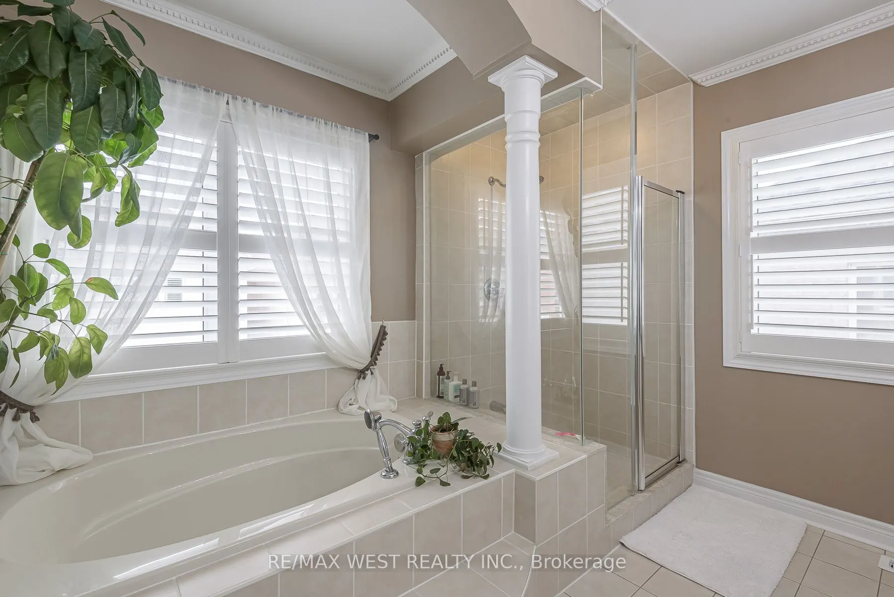 17 Hawkridge Trail