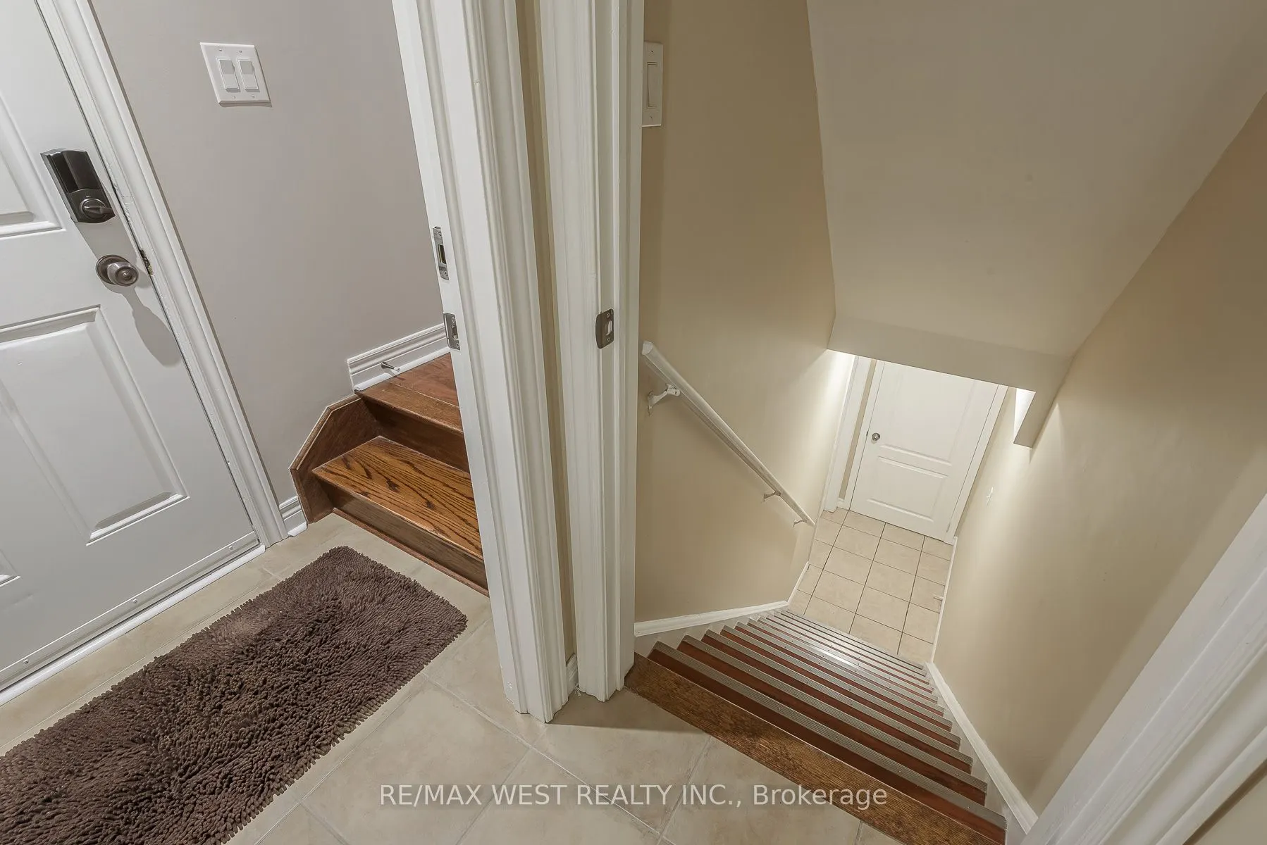 17 Hawkridge Trail