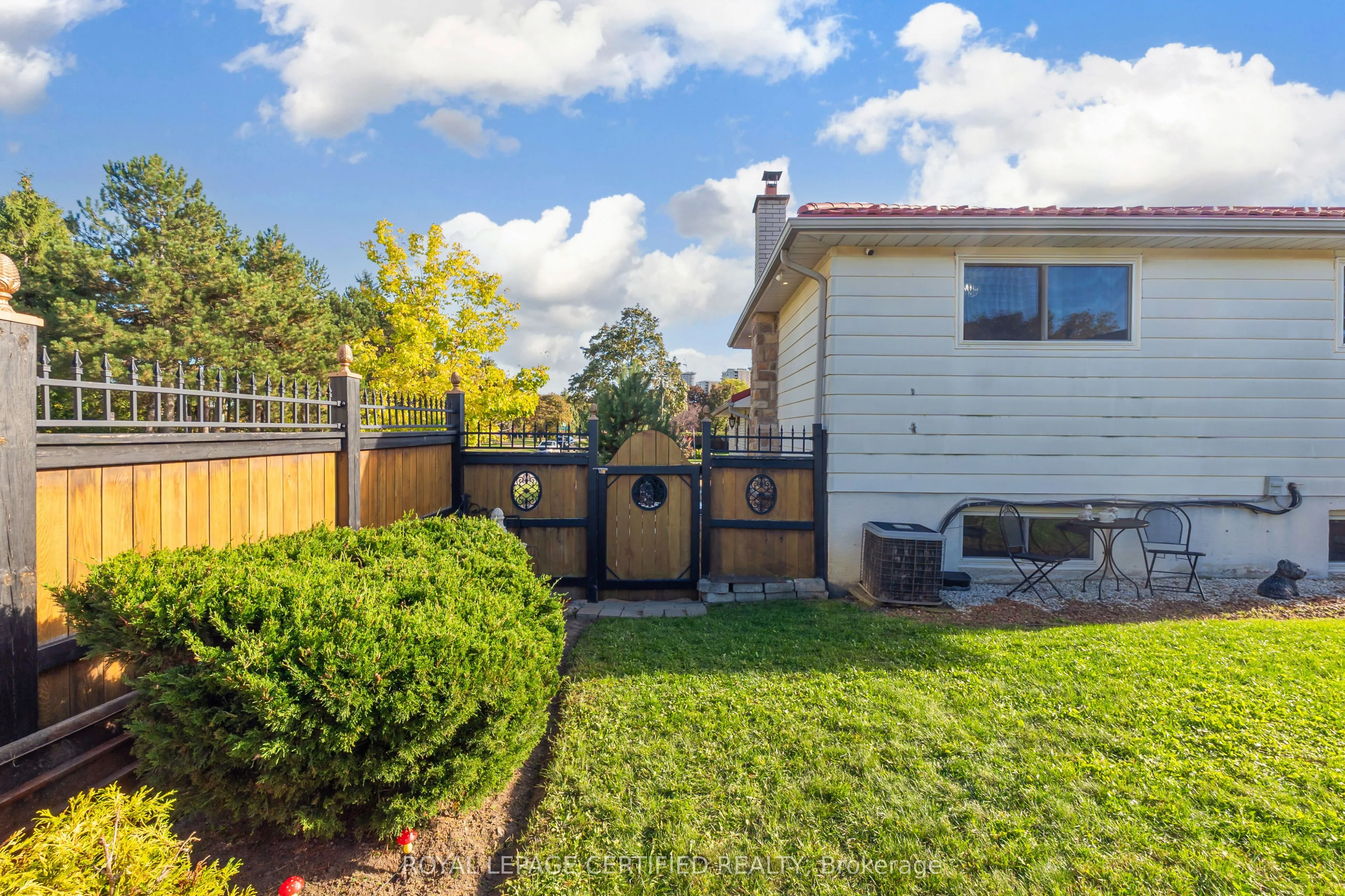 2 Edwin Drive