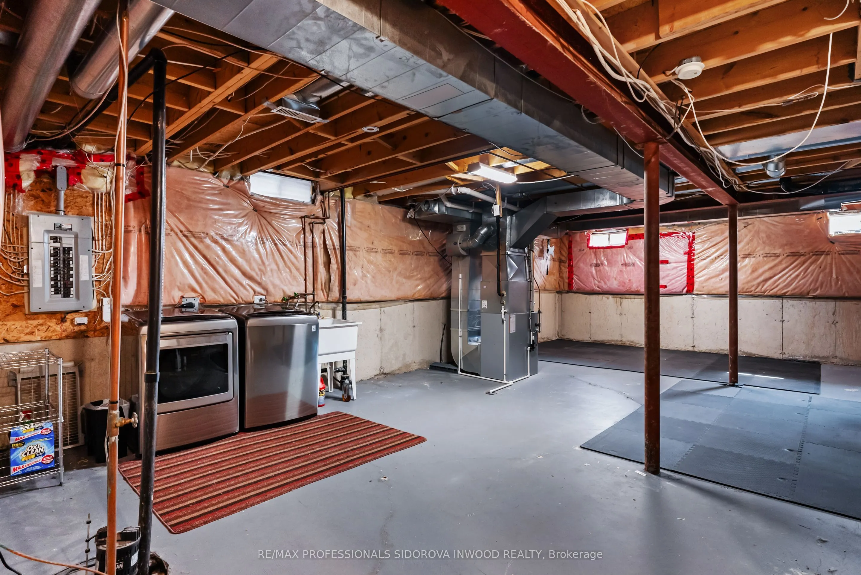 2218 Bluegrass Lane