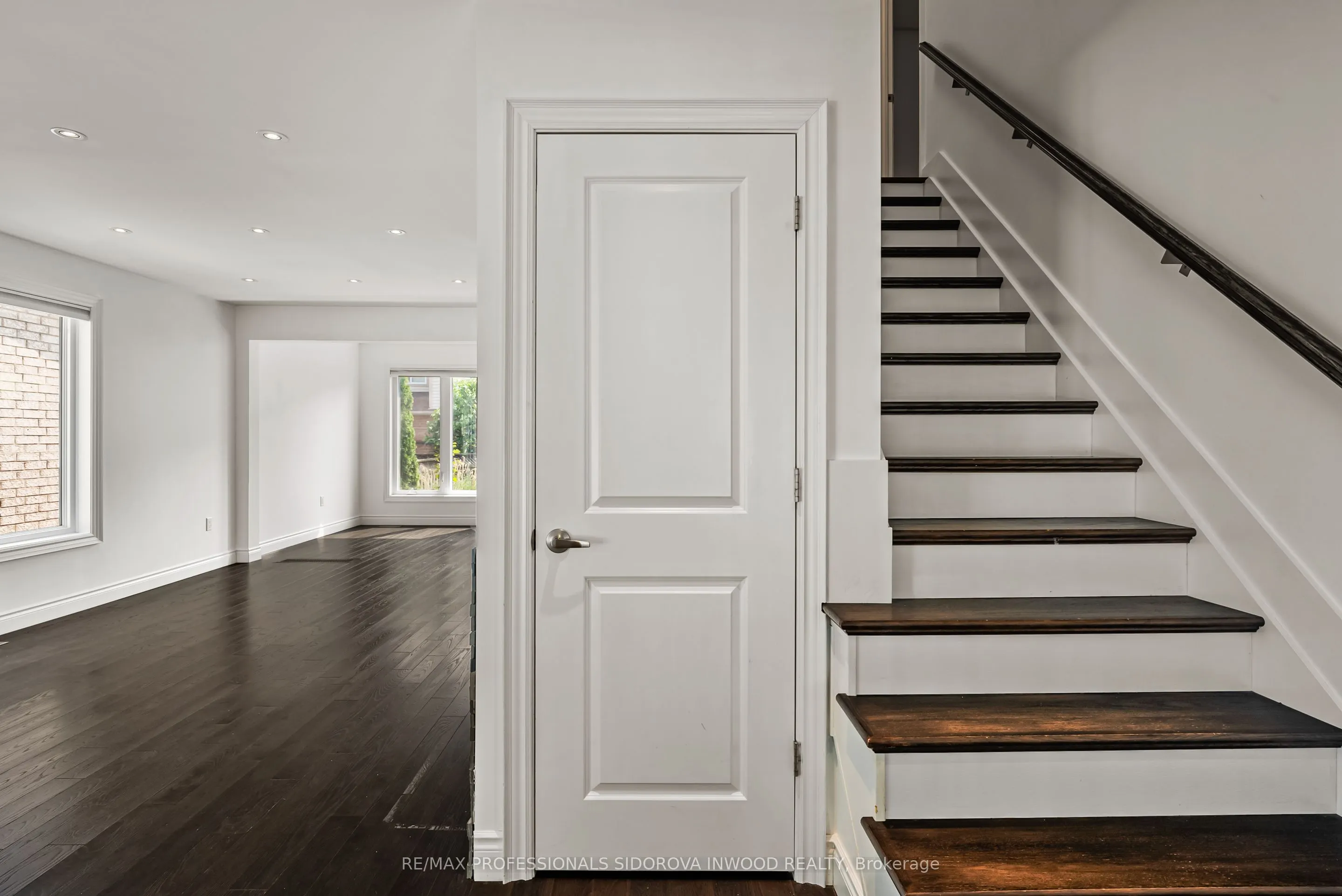 2218 Bluegrass Lane