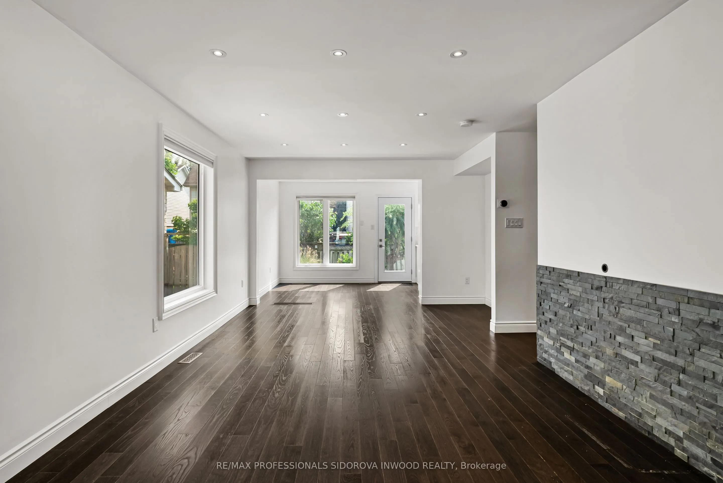 2218 Bluegrass Lane