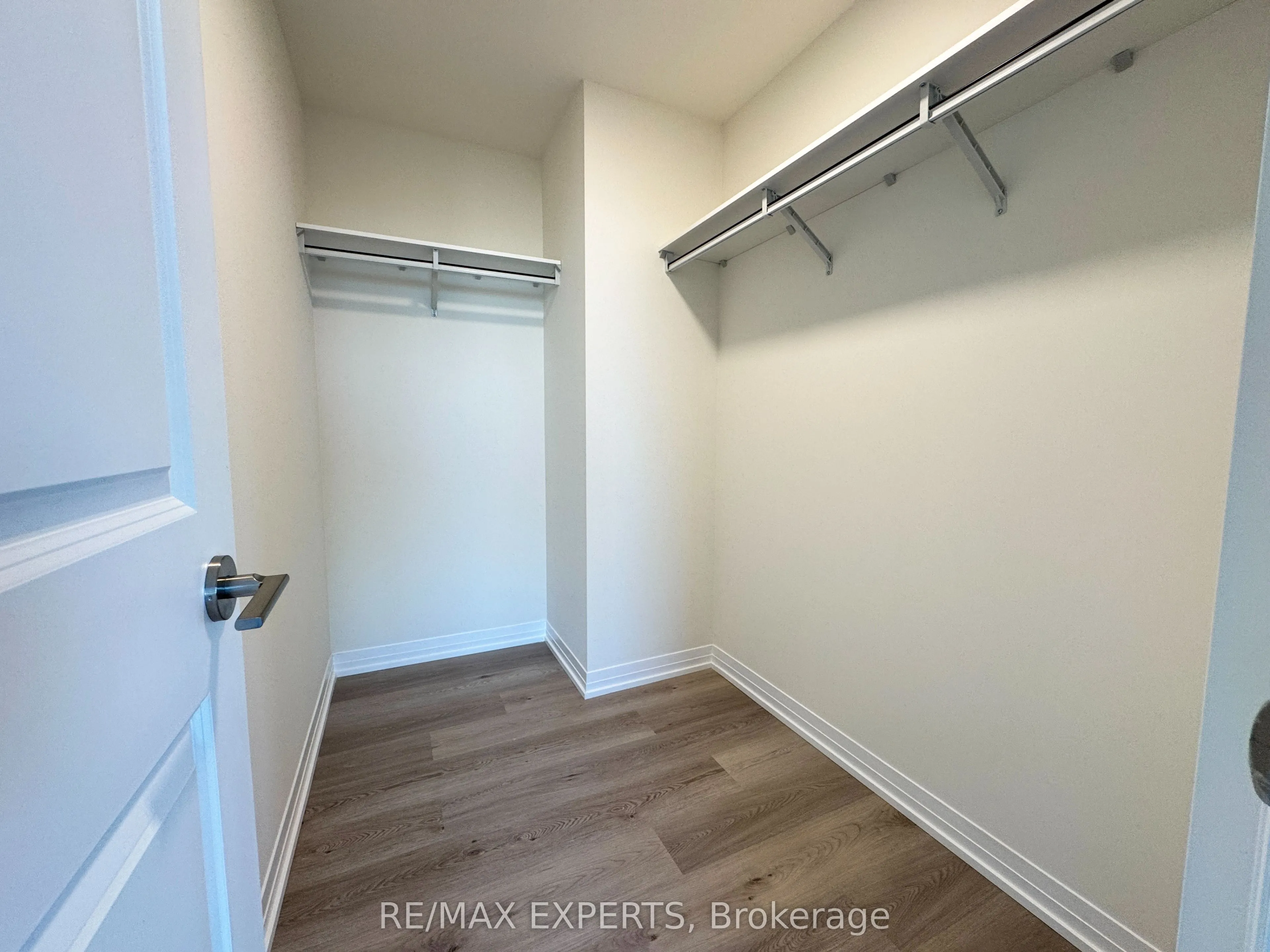 15 Watergarden Drive, #2701