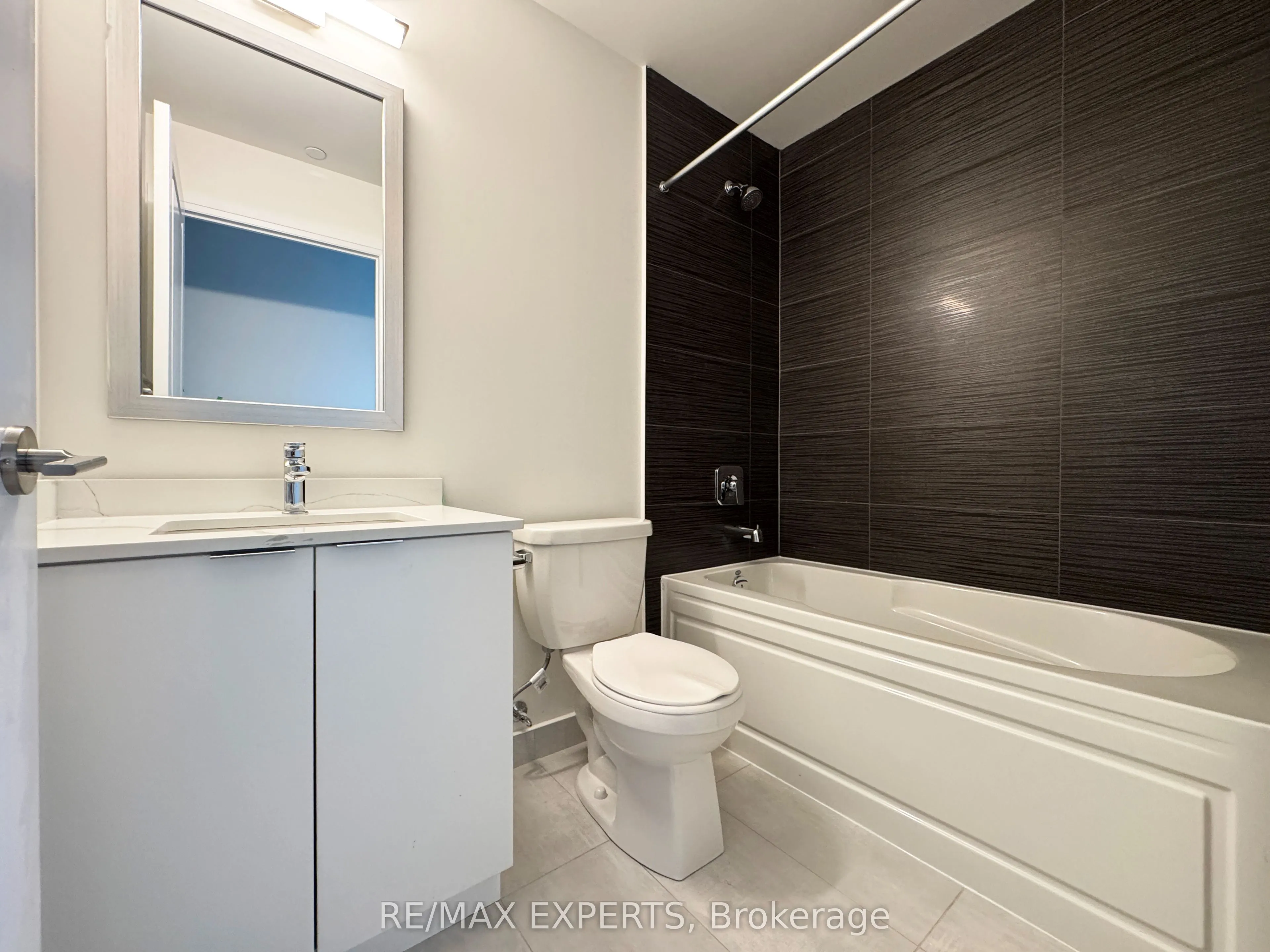 15 Watergarden Drive, #2701