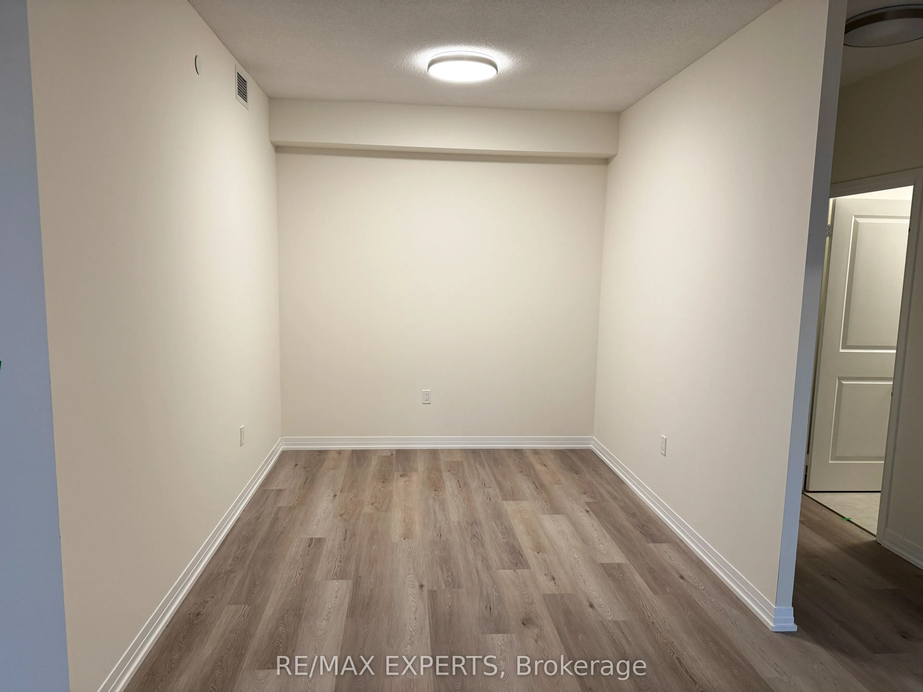 15 Watergarden Drive, #2701