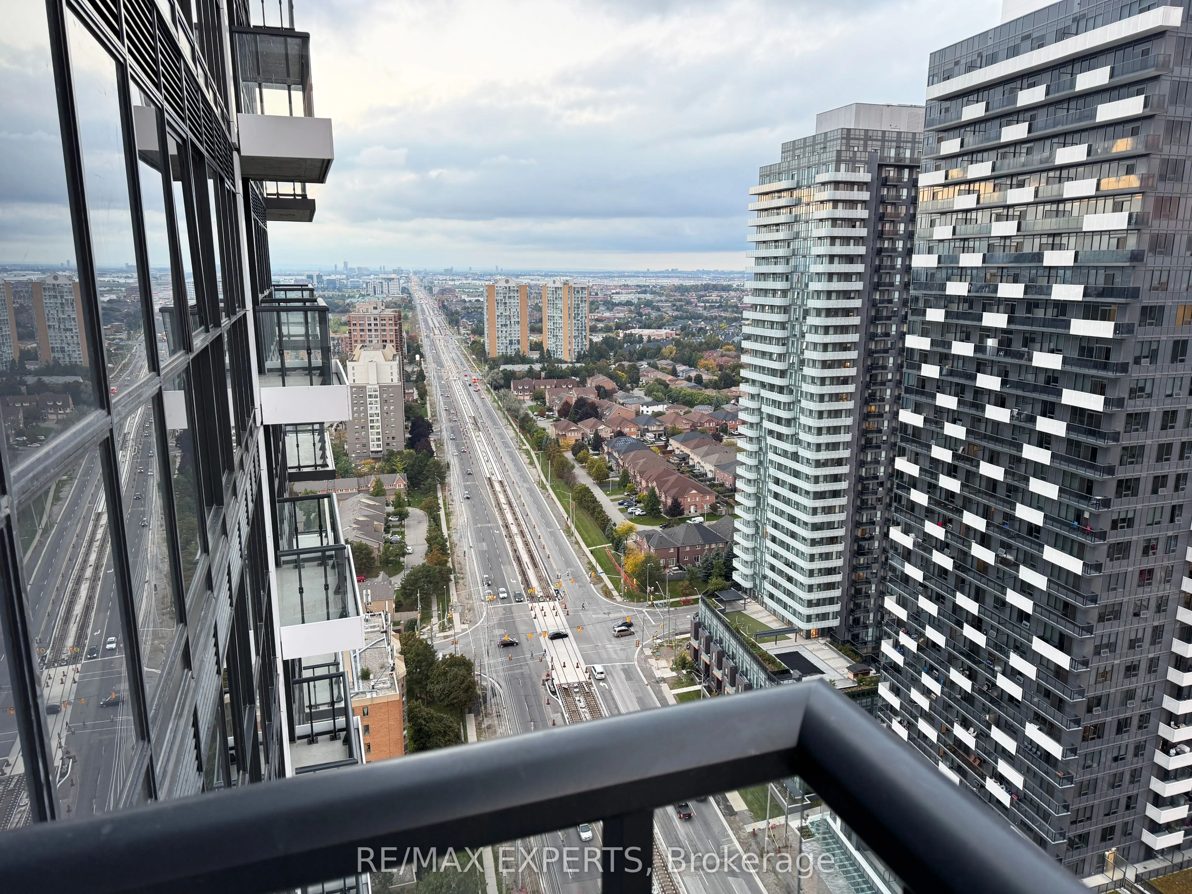 15 Watergarden Drive, #2701