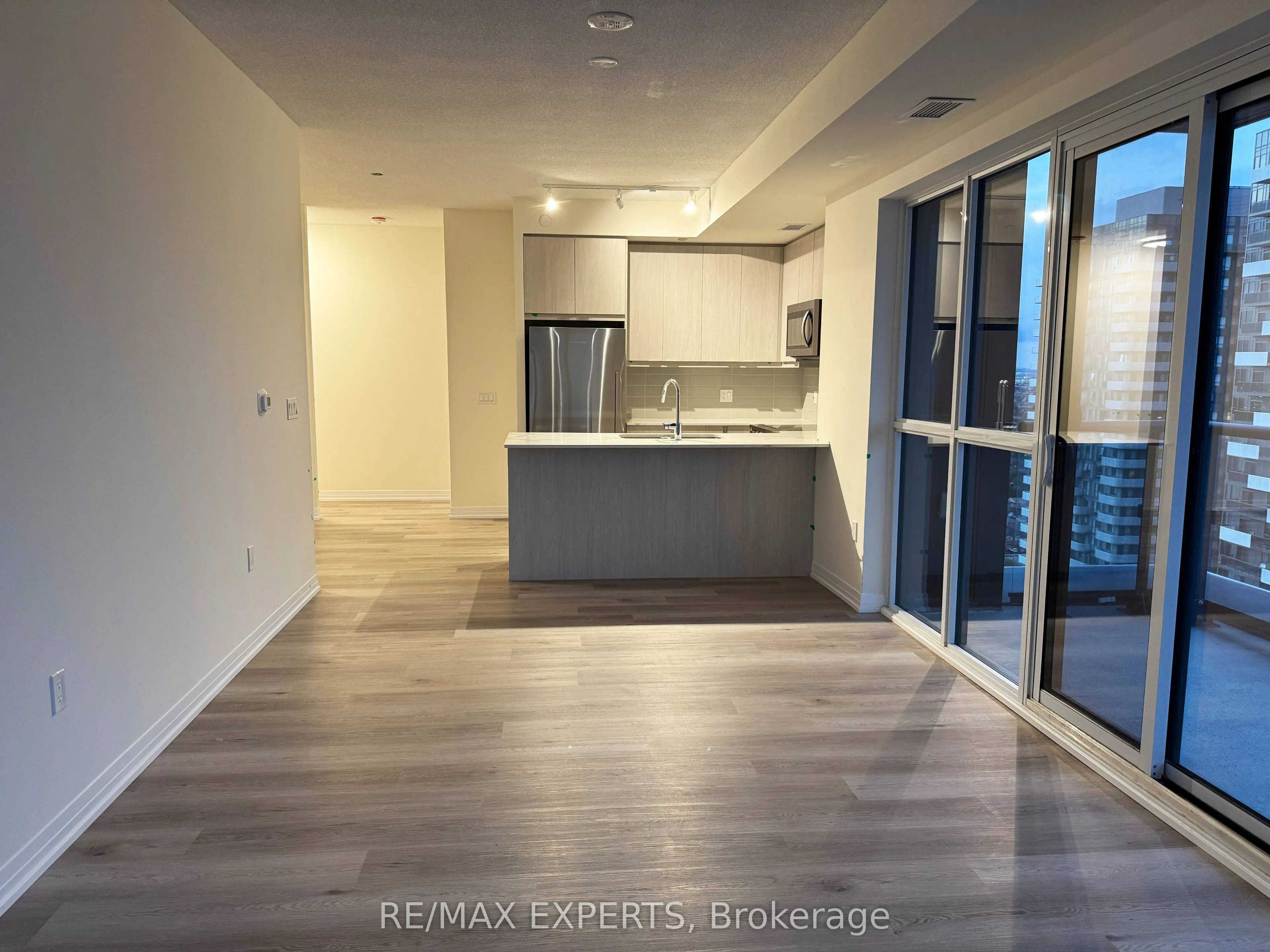 15 Watergarden Drive, #2701