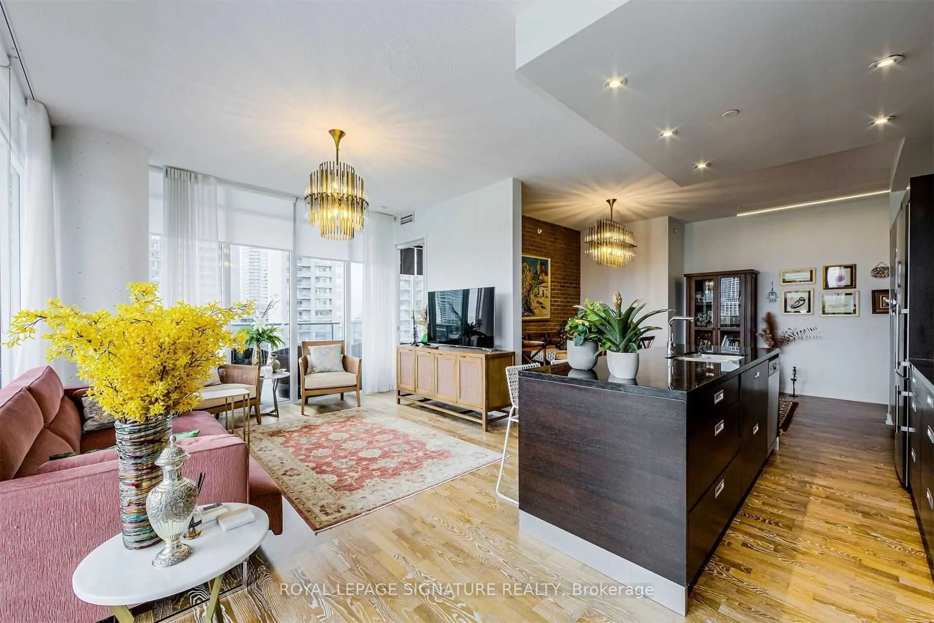 90 Park Lawn Road, #708