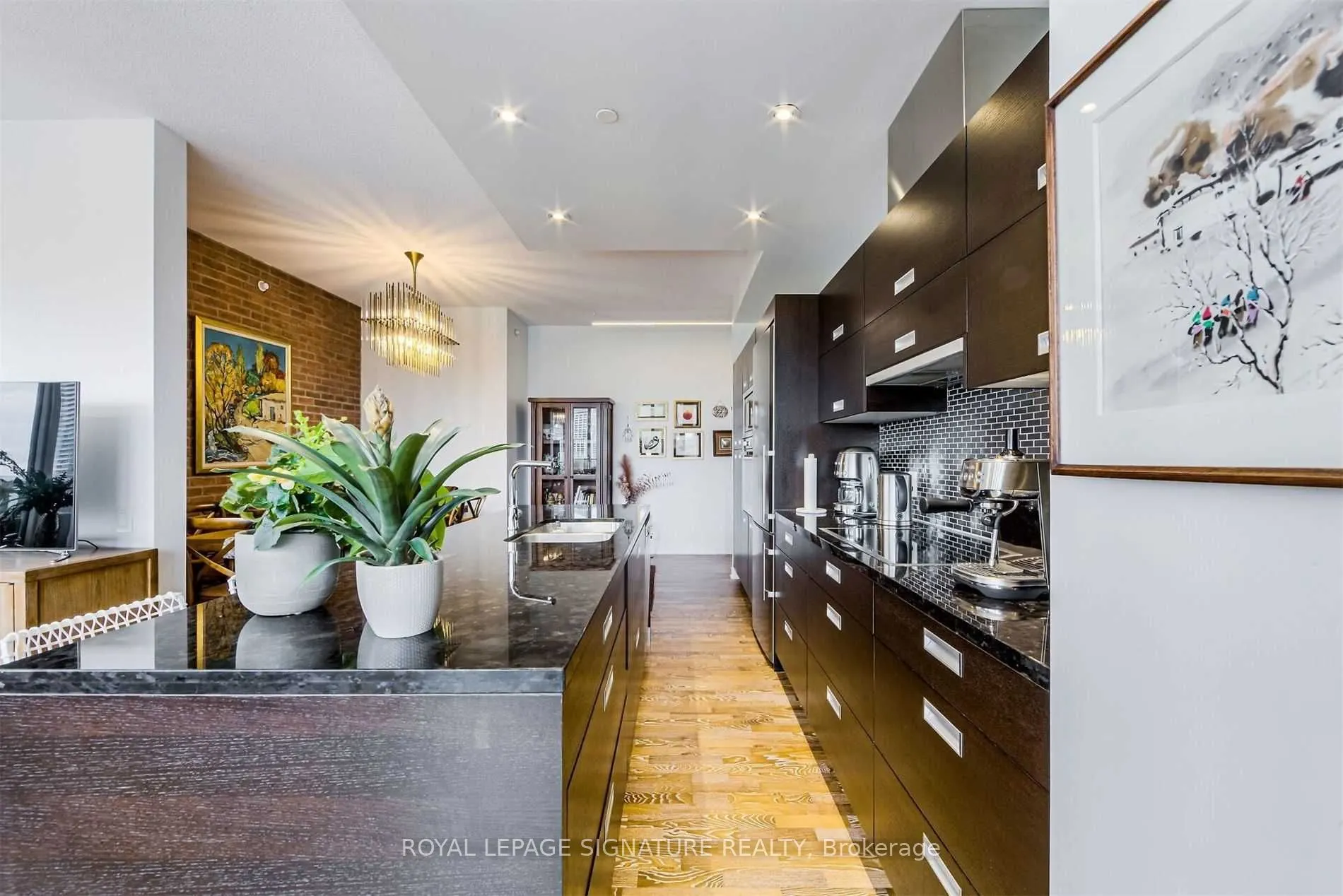 90 Park Lawn Road, #708