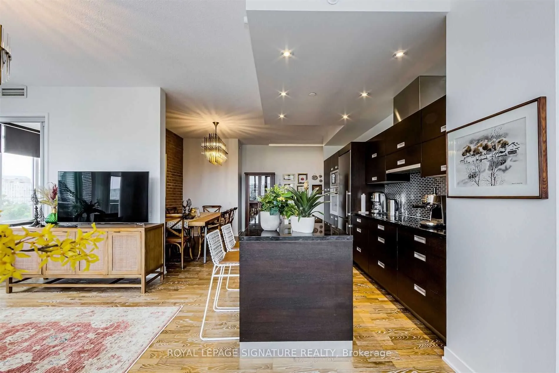 90 Park Lawn Road, #708