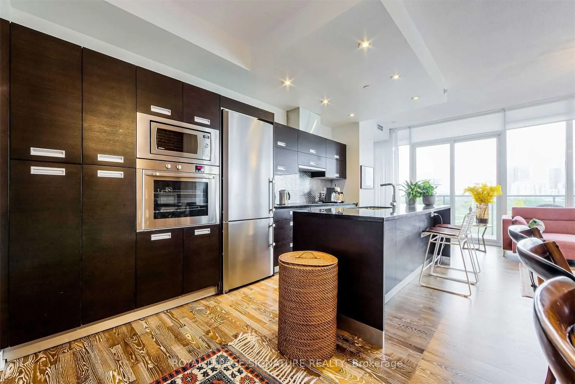 90 Park Lawn Road, #708