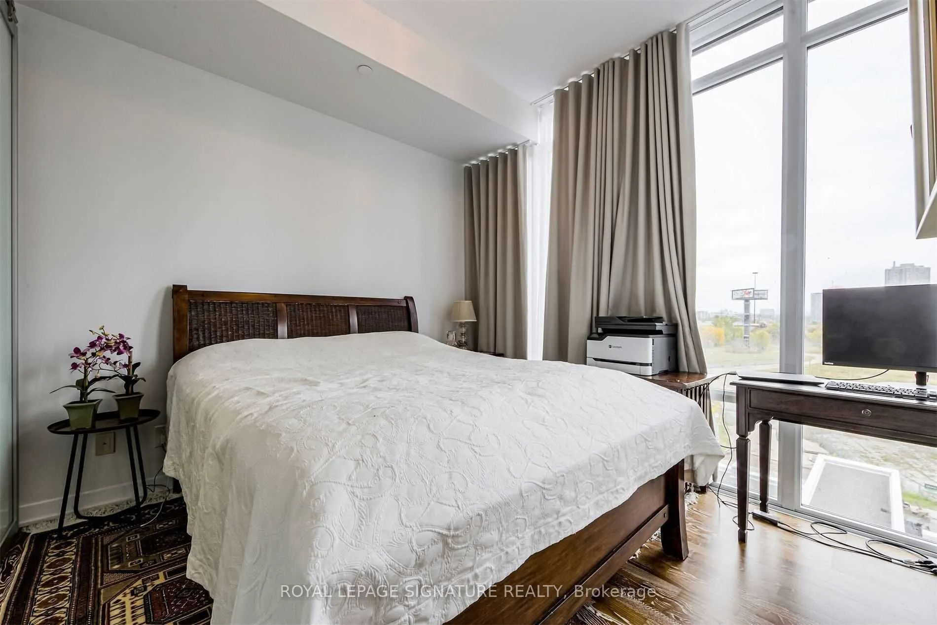 90 Park Lawn Road, #708