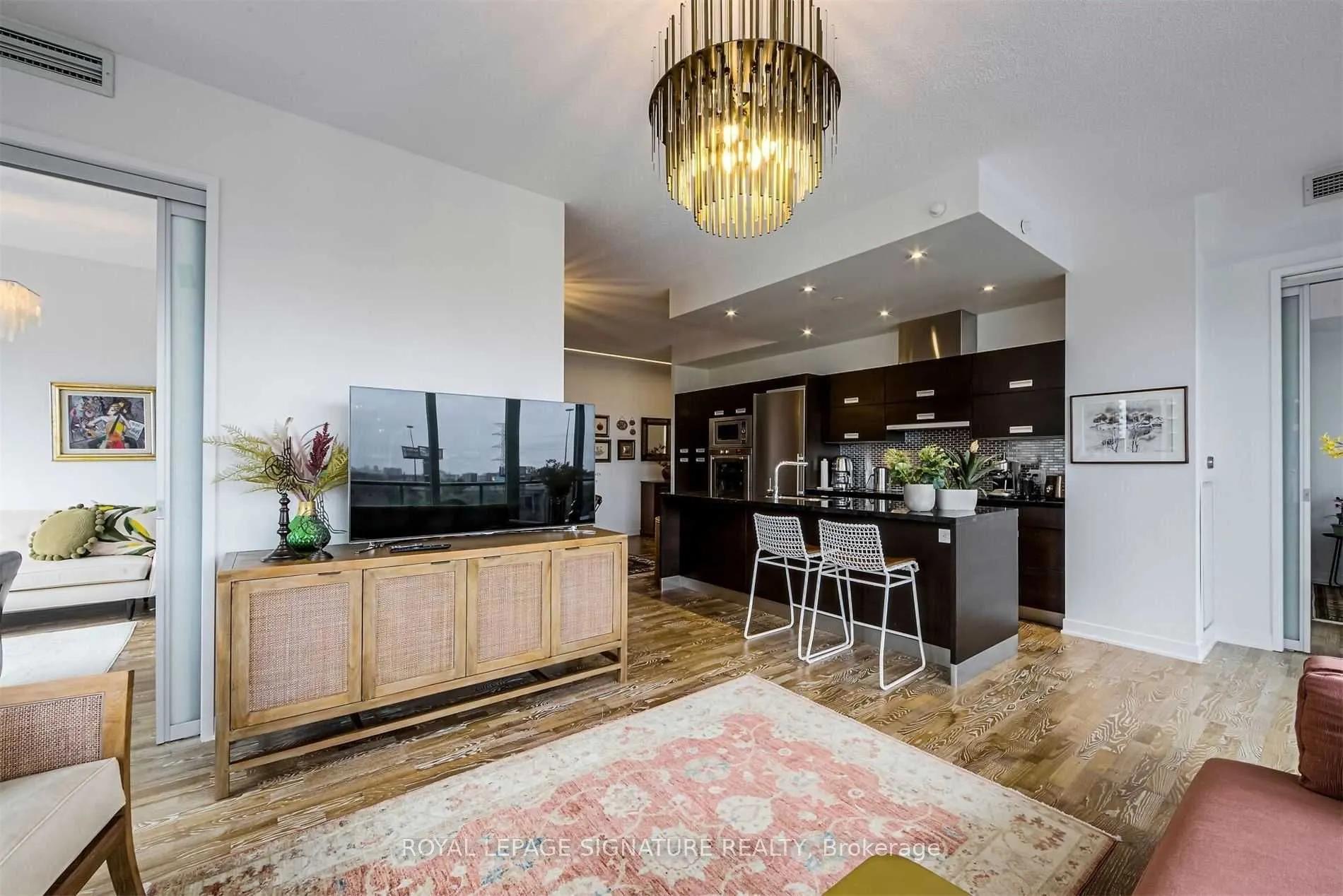 90 Park Lawn Road, #708