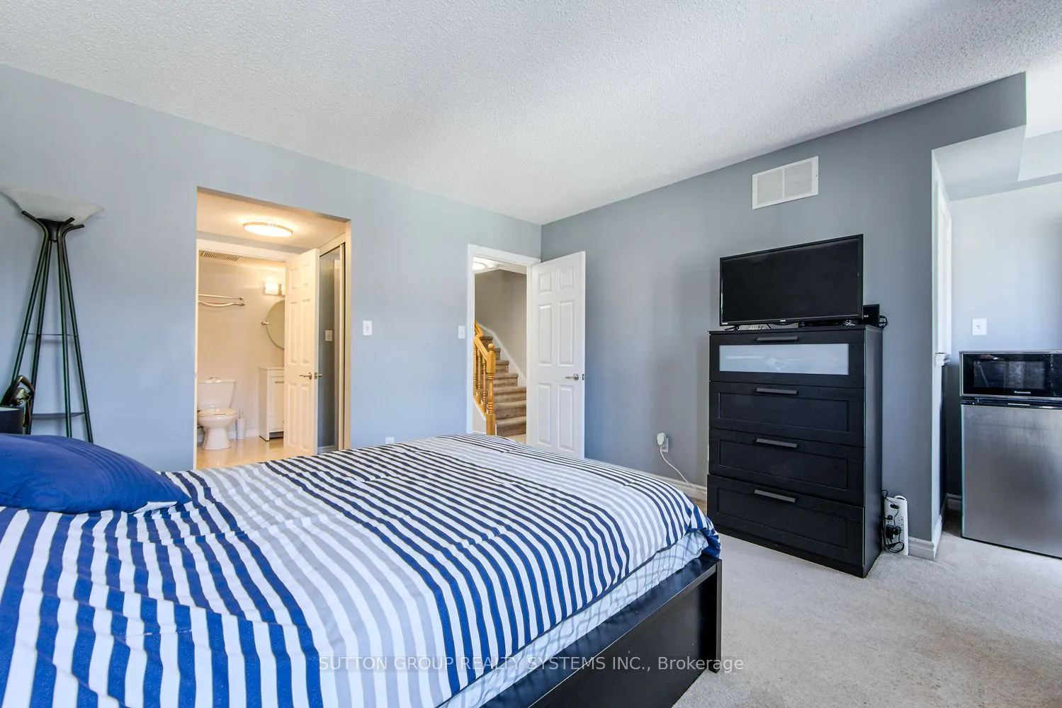 1701 Lampman Avenue, #406
