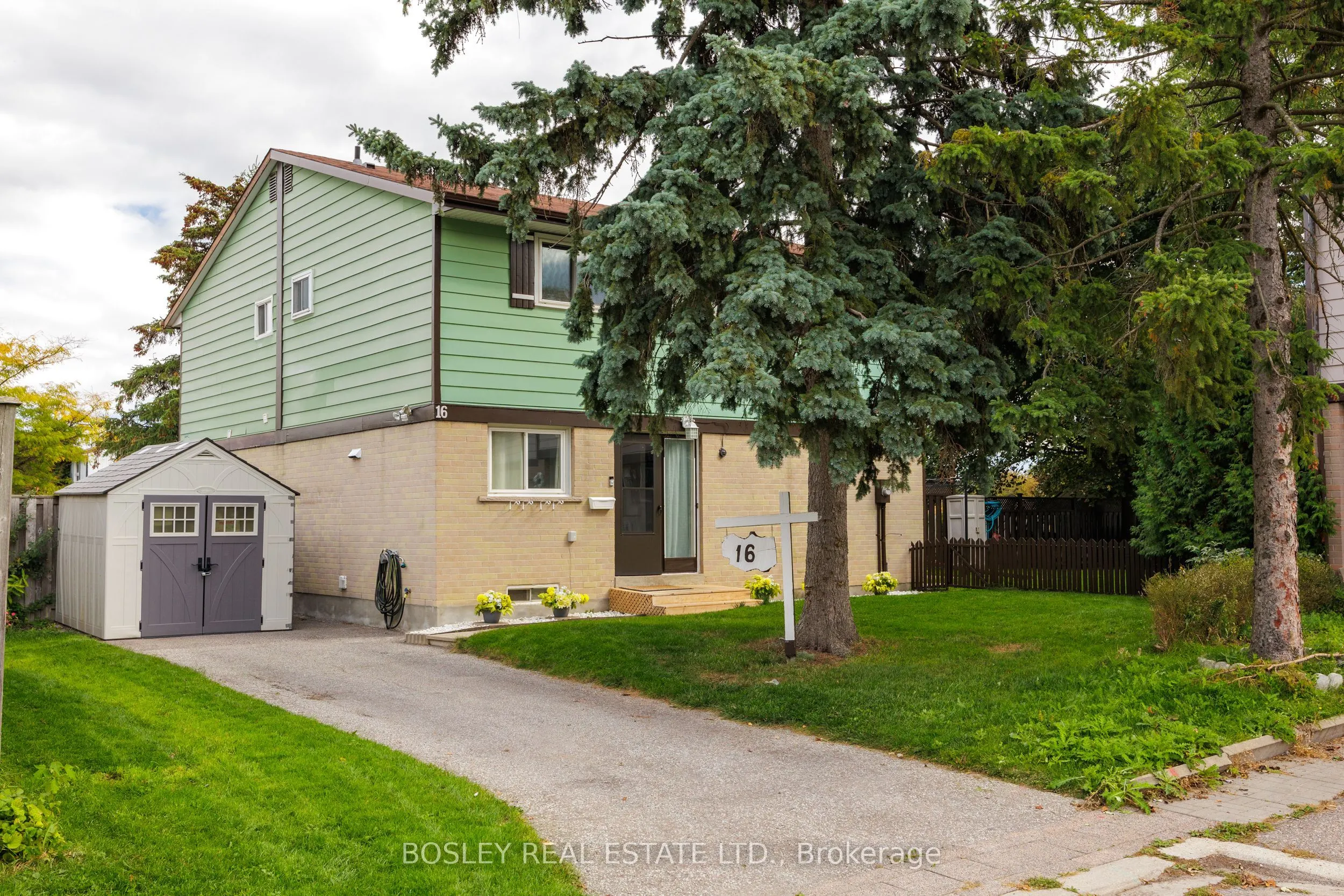 16 Grand River Court