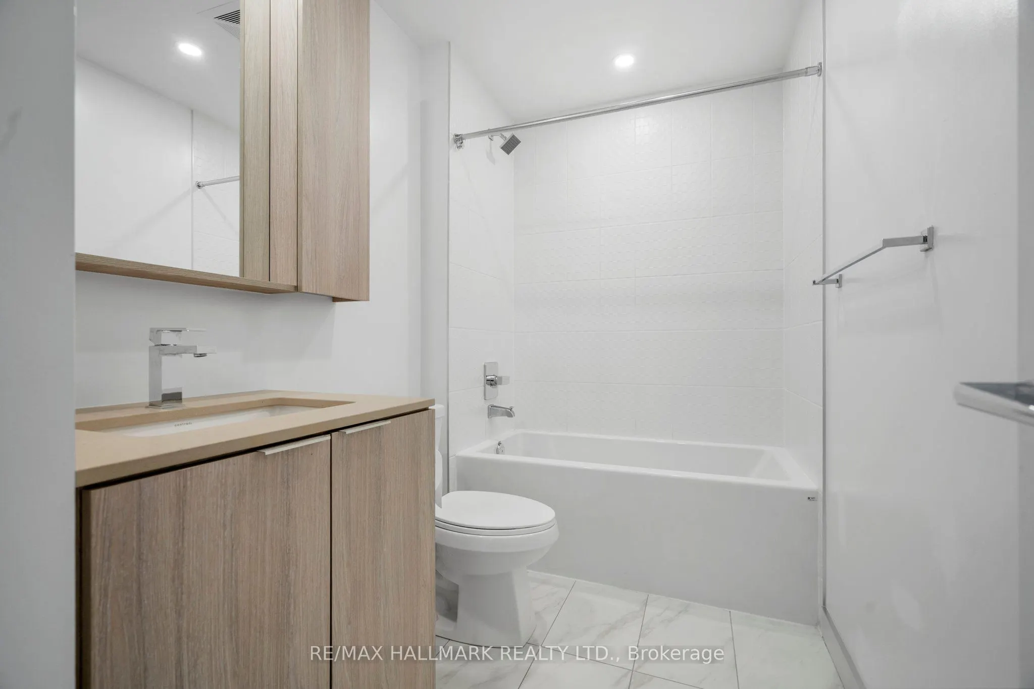 65 Annie Craig Drive, #601