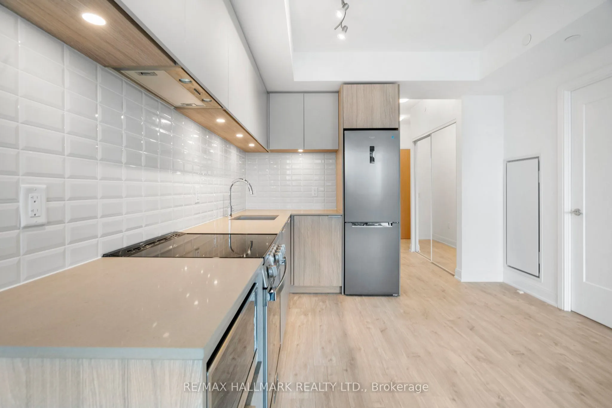 65 Annie Craig Drive, #601