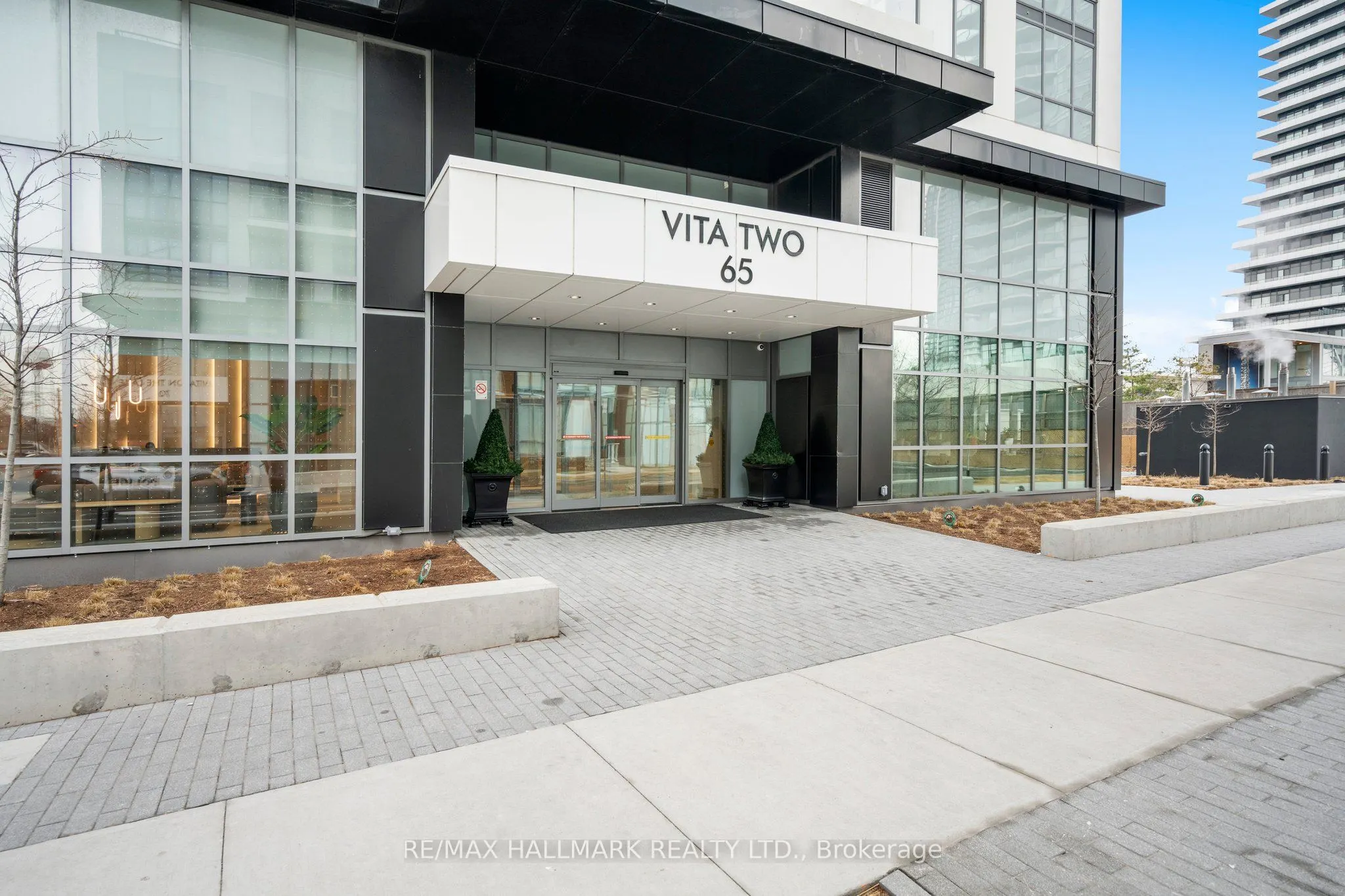 65 Annie Craig Drive, #601