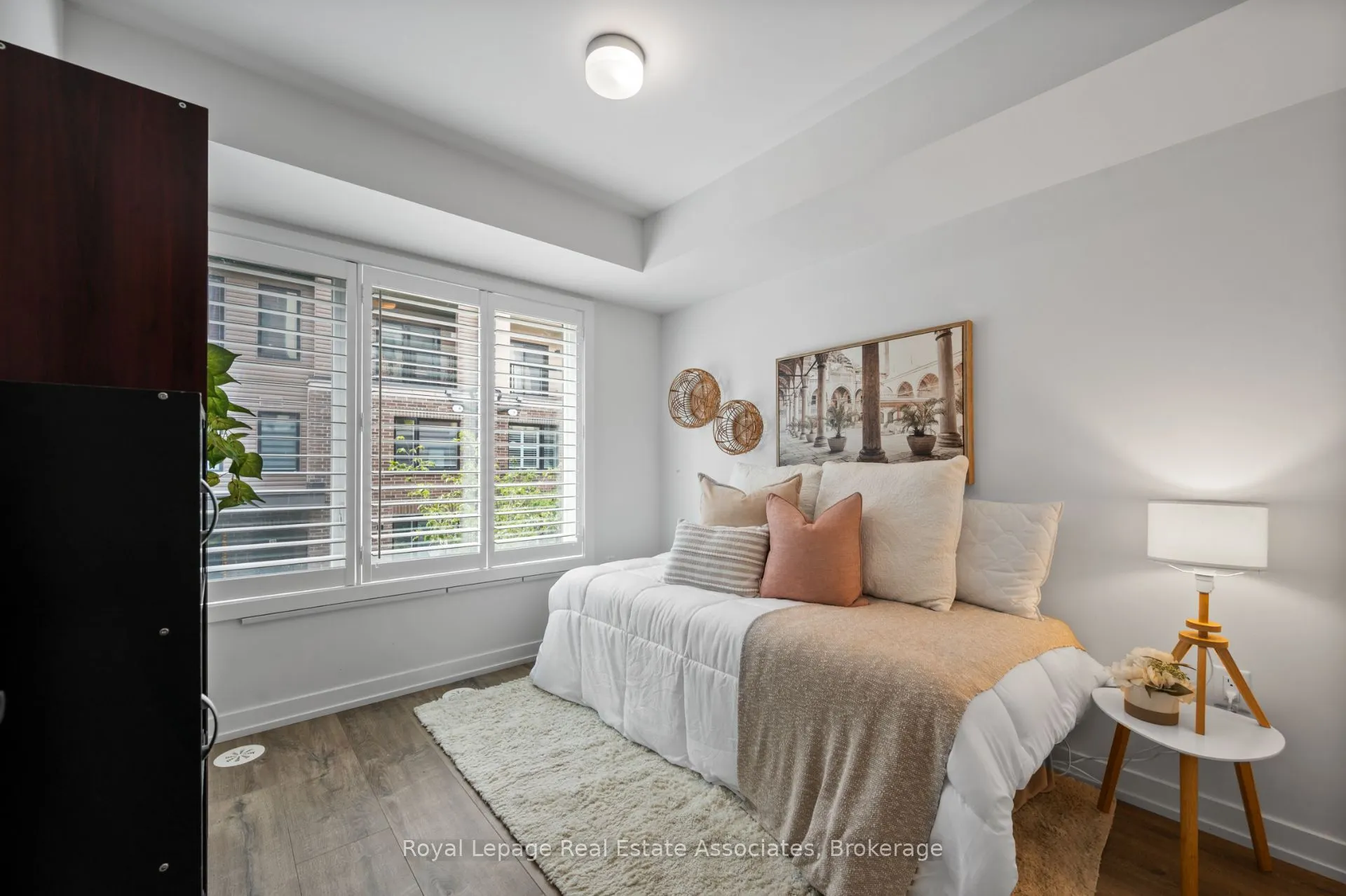 3546 Colonial Drive, #10