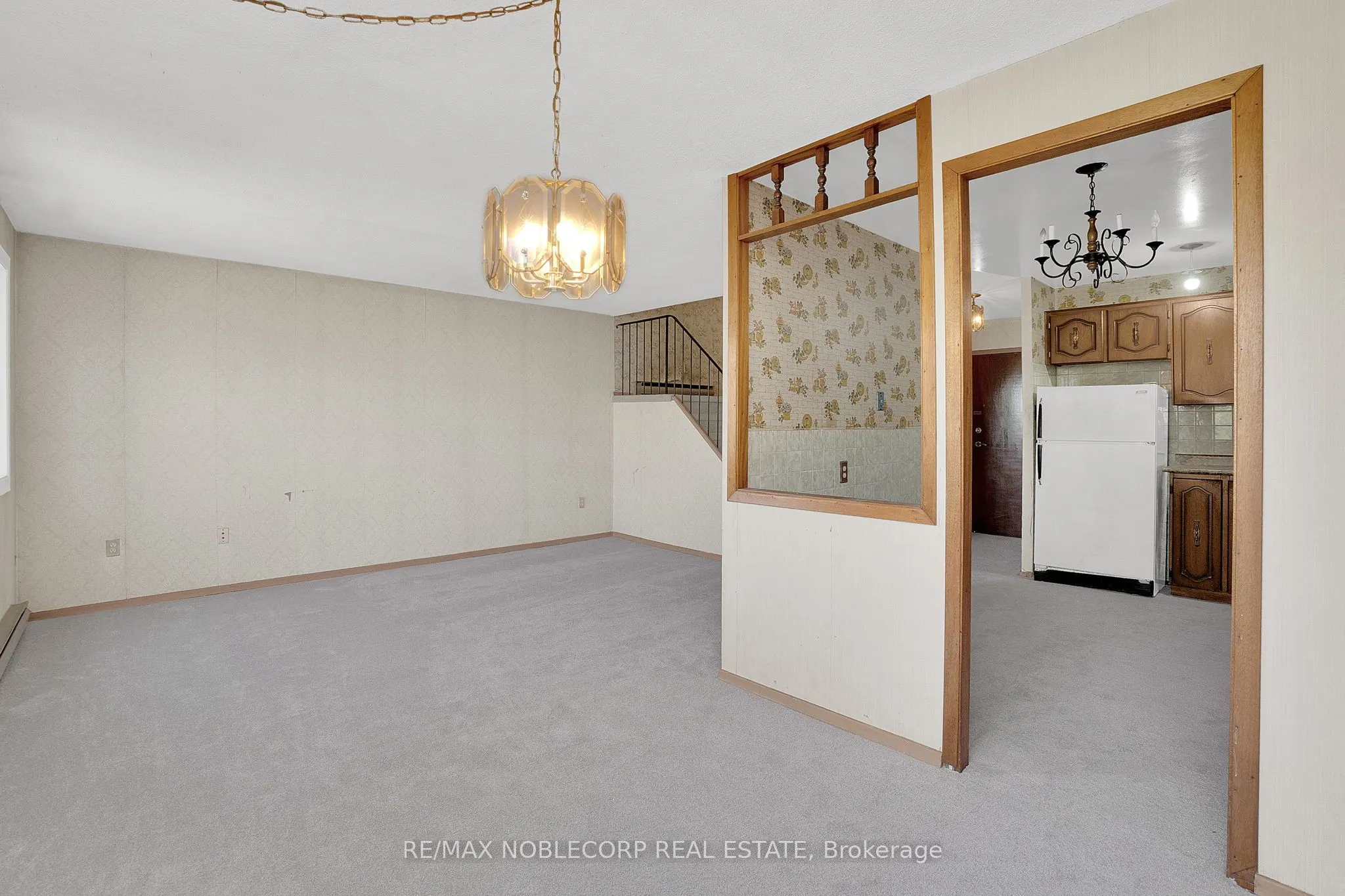 1050 Falgarwood Drive, #124