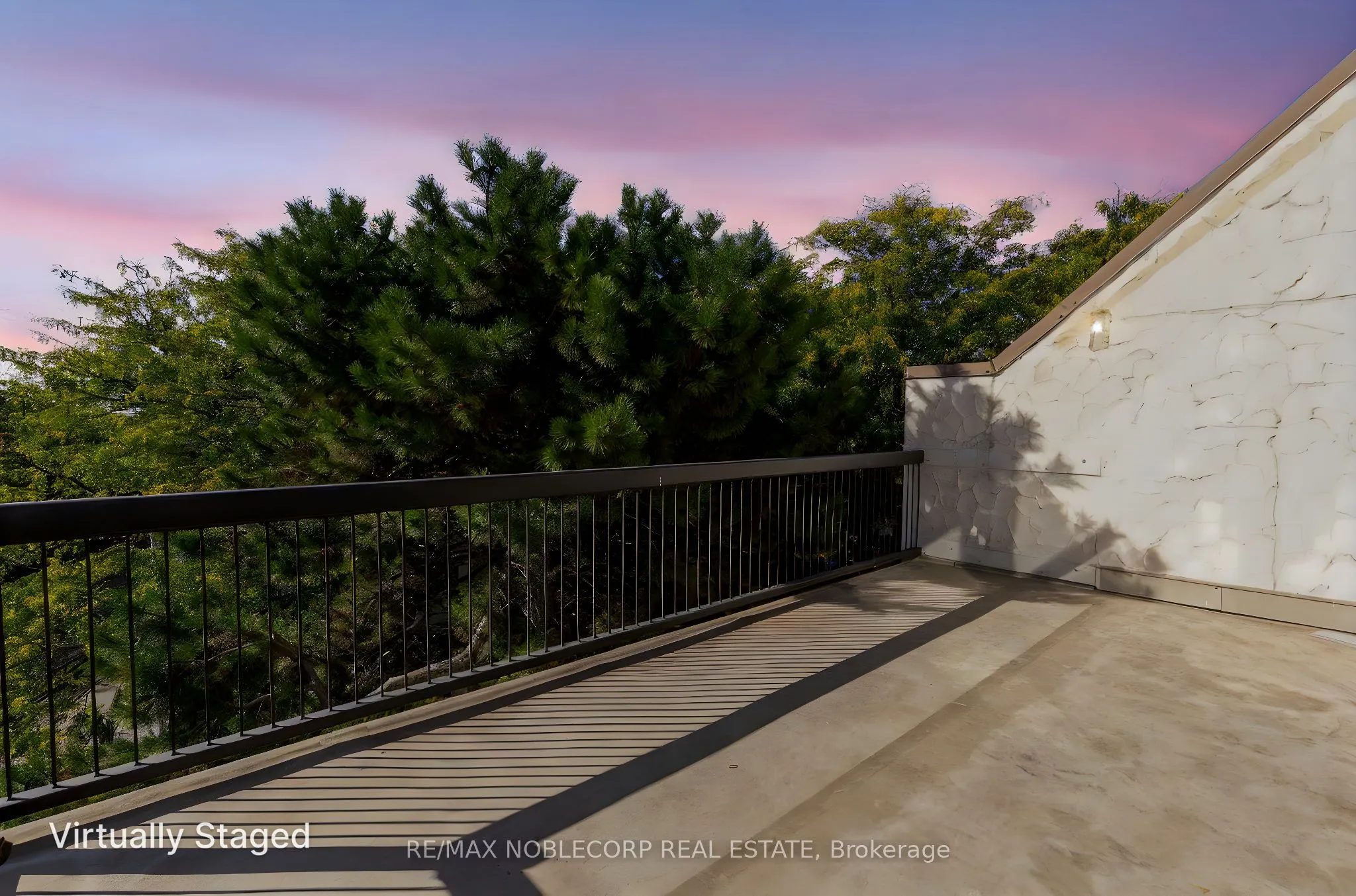 1050 Falgarwood Drive, #124