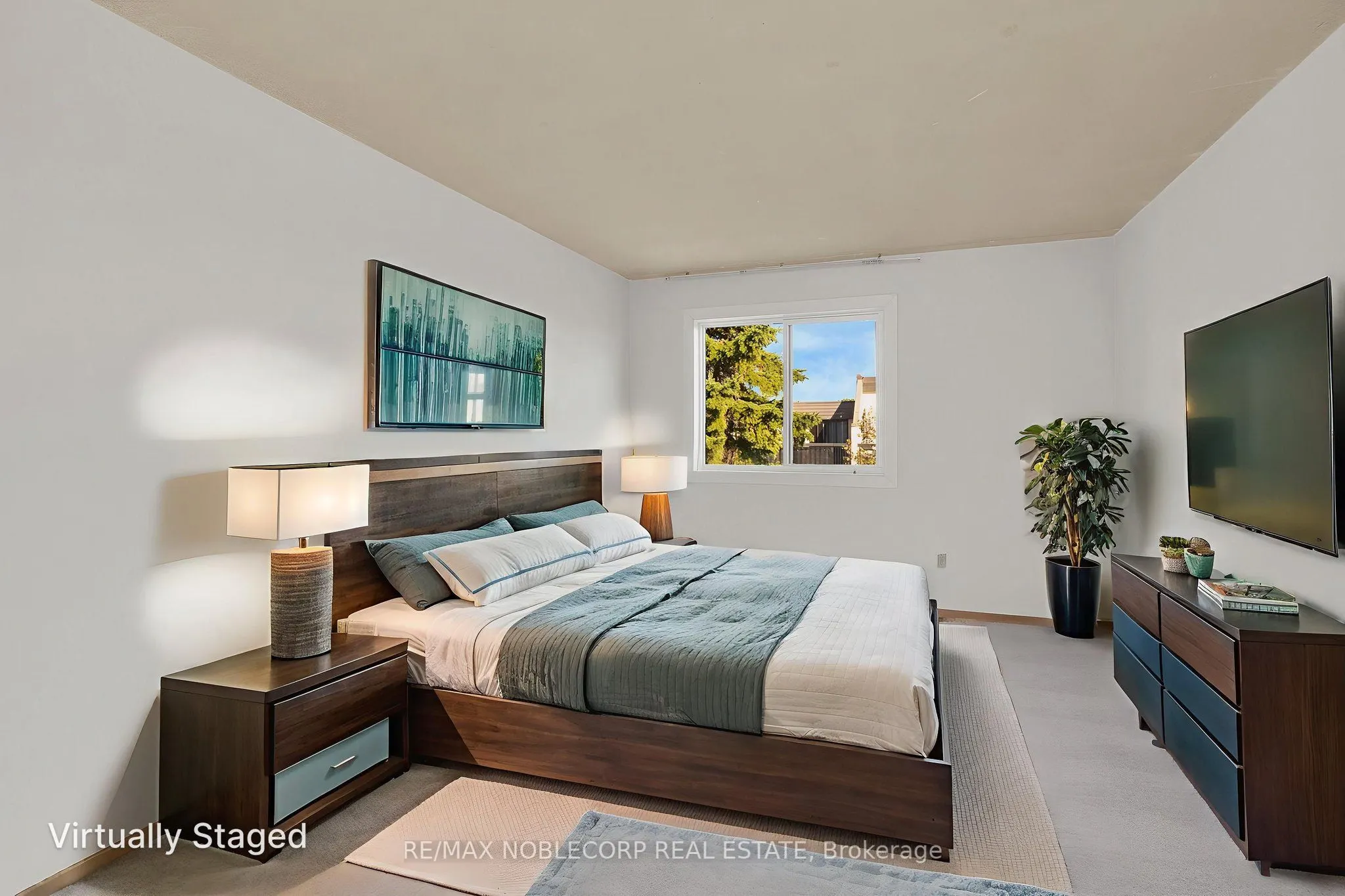 1050 Falgarwood Drive, #124